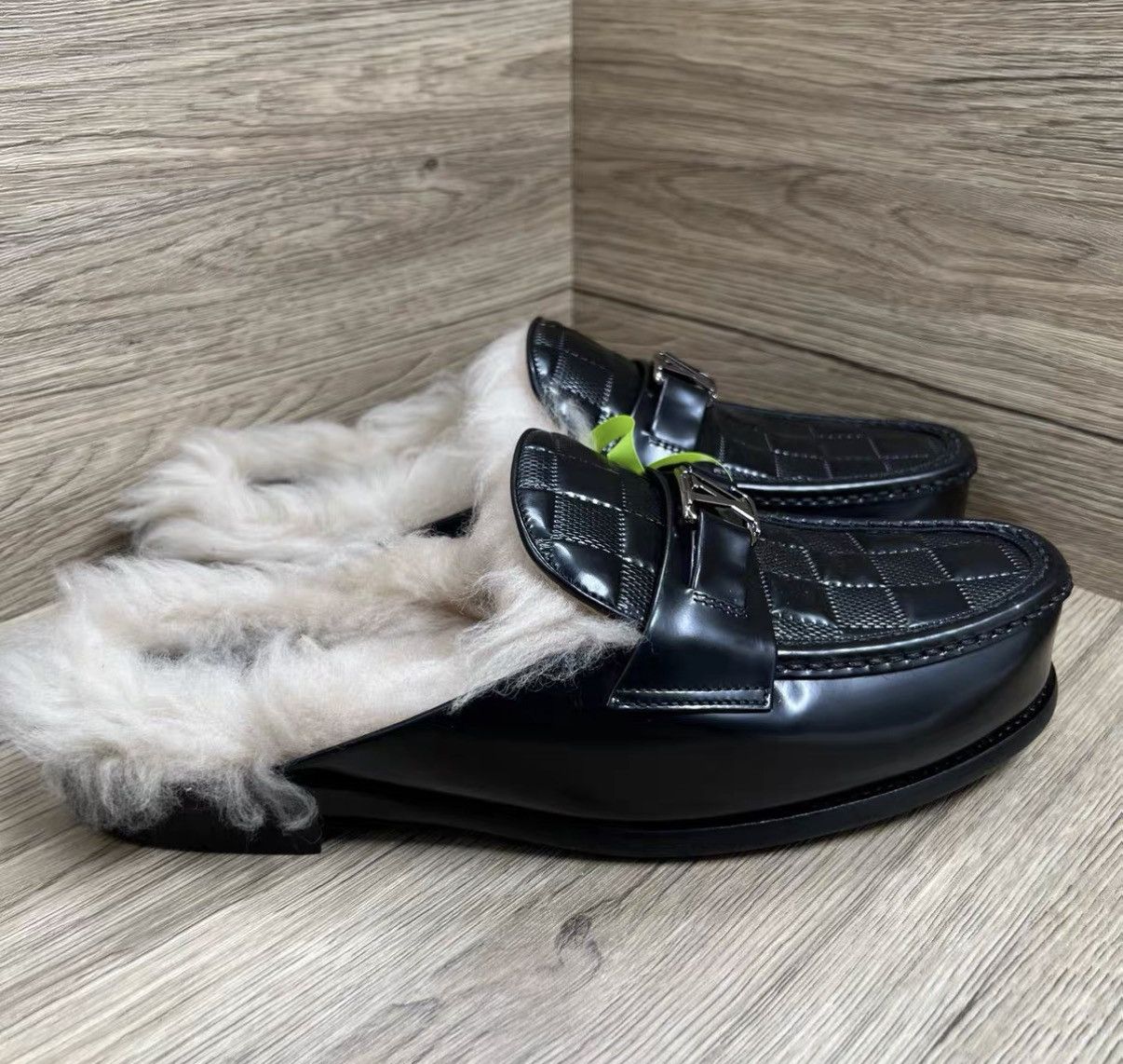 Louis Vuitton LV Louis Vuitton Major Black Damier Mule Slides J41 Size US 8.5 / EU 41-42 - 3 Thumbnail