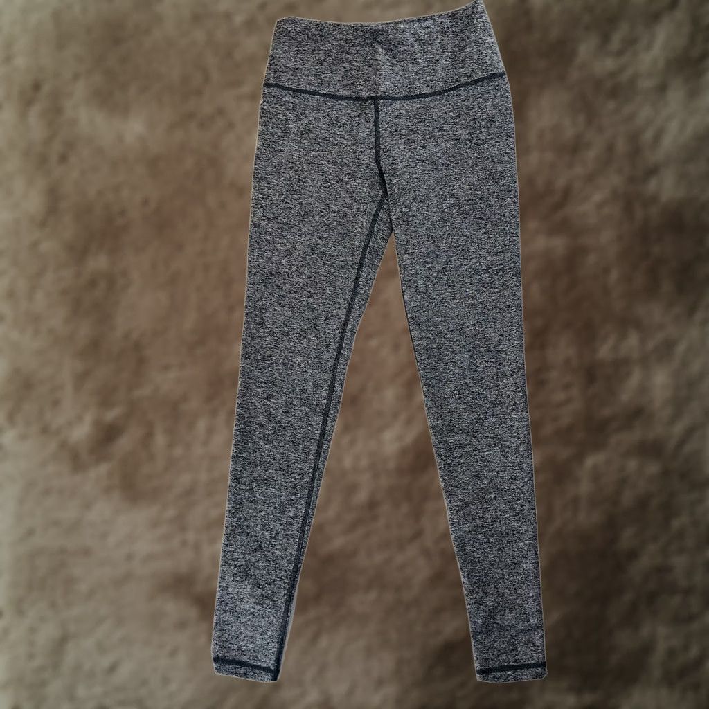 Victoria's Secret Victoria's Secret Sport VSX Knockout Tights Leggings Womens XS Heathered Gray Striped 7/8 Moisture Wicking Pockets Compression Athletic Activewear Size ONE SIZE - 1 Thumbnail