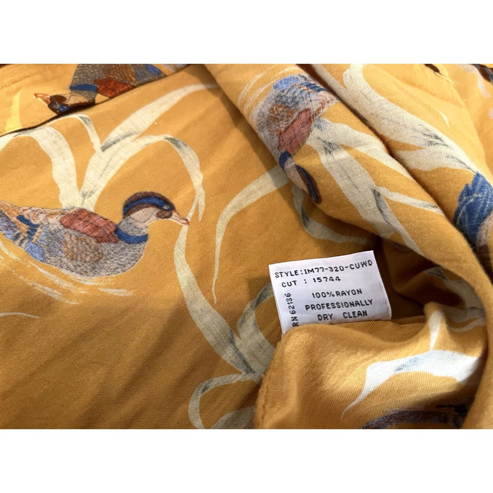 Guess GUESS Georges Marciano Long Sleeve Button Up Shirt Mens XL Yellow Ducks Rayon Pattern Animal Print Shirt Size US XL / EU 56 / 4 - 4 Thumbnail