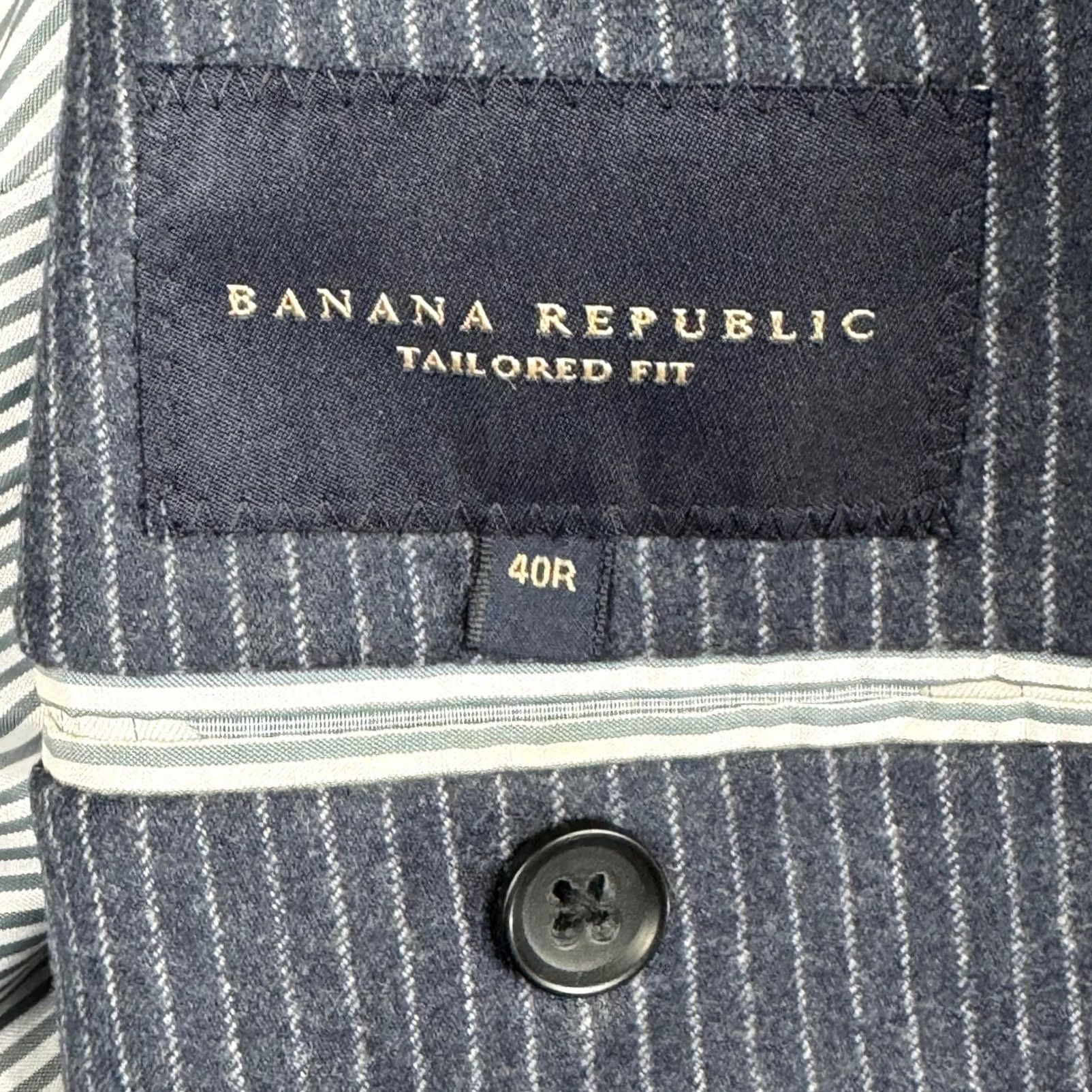 Banana Republic Banana Republic Men's Blazer Jacket Gray Railroad Stripe Flannel 2-Button 40R Size 40R - 4 Thumbnail