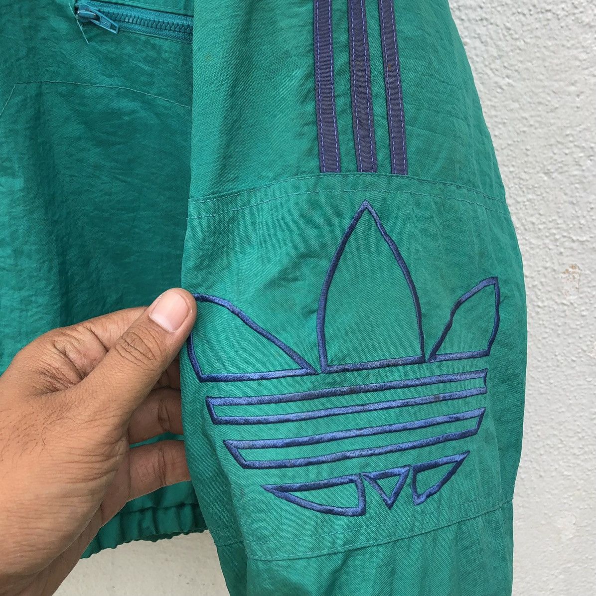 Adidas Vintage Rare/80s Adidas Big Logo Embroidered Nylon Jacket Size US L / EU 52-54 / 3 - 4 Thumbnail