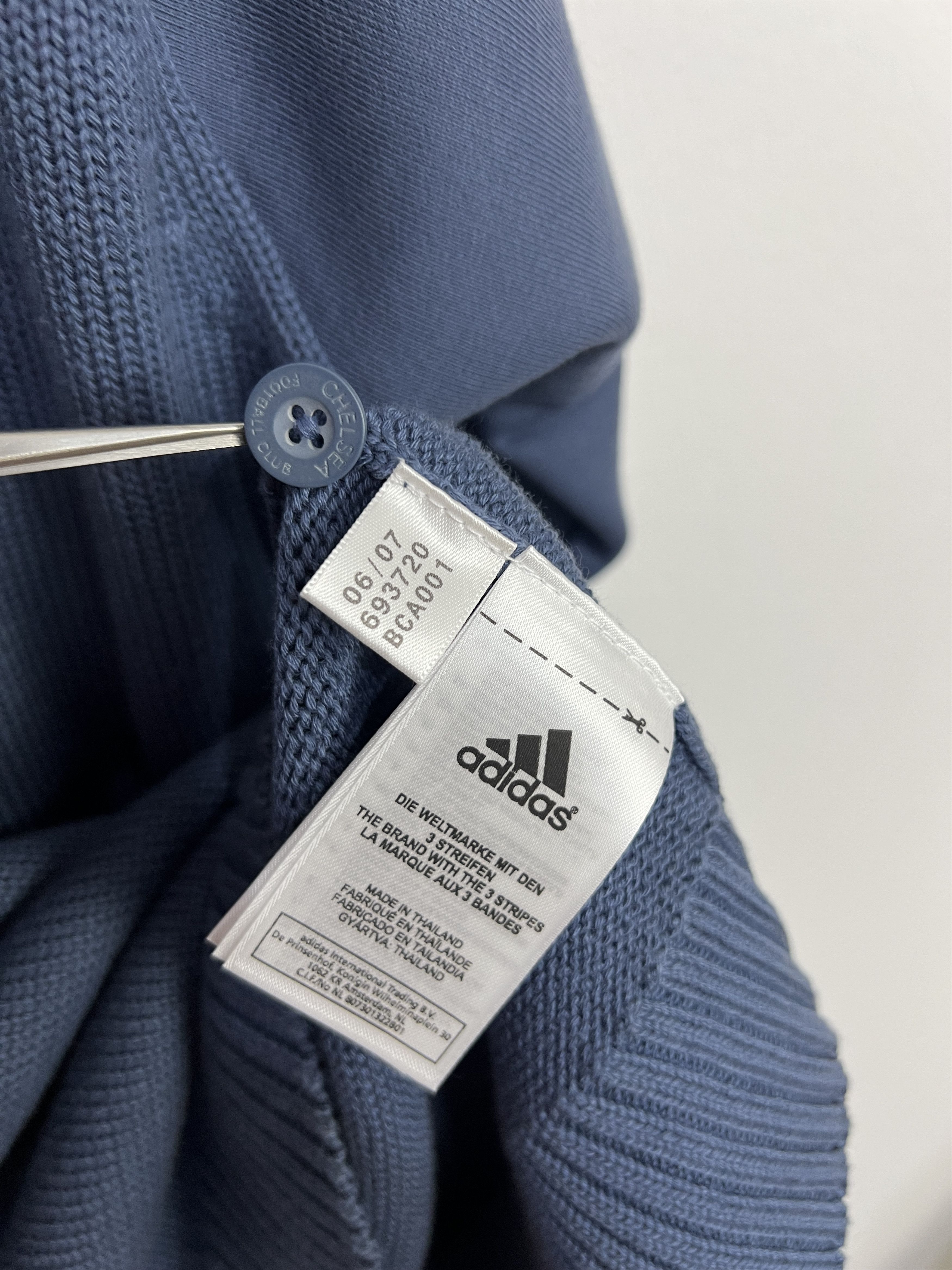 Adidas Vintage Chelsea Football Sweater Soccer Pullover Sweatshirt Size US XL / EU 56 / 4 - 8 Thumbnail