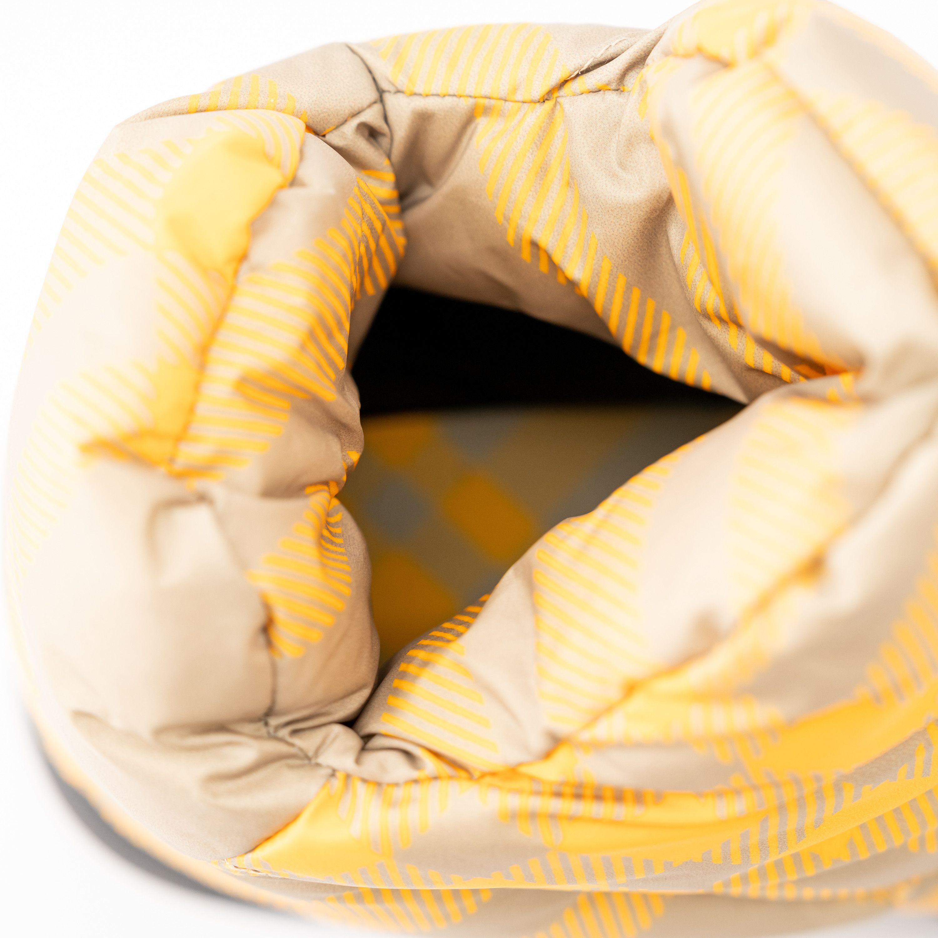 Burberry 41 8us Burberry Pillow Boots Yellow Check Padded Drawstring Size US 8 / EU 41 - 6 Thumbnail