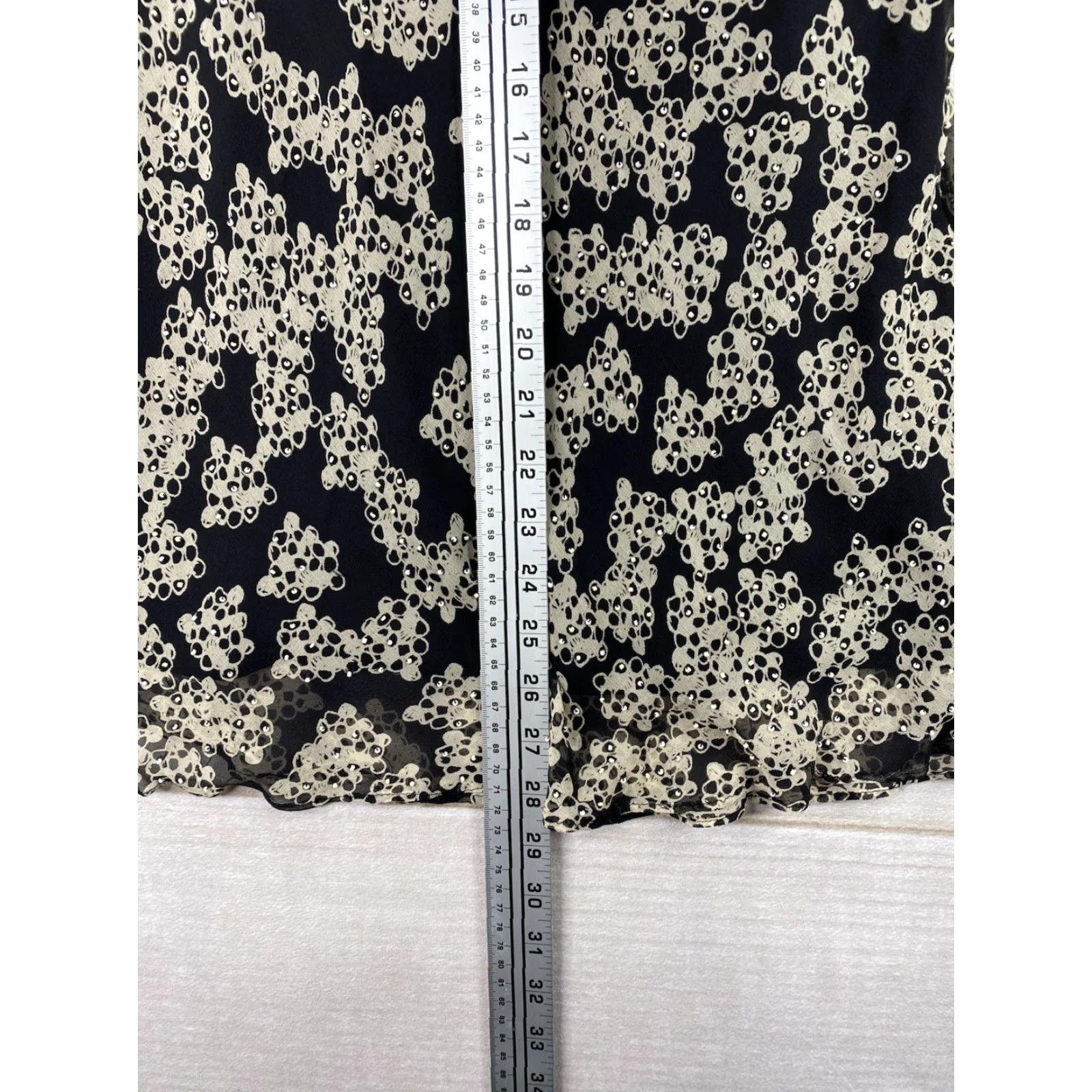 Vintage ICE Skirt Womens XL Midi Knee Length Black Silk Beaded Floral 90s Vintage Lined Dry Clean Only Party/Cocktail Comfortable Summer Season Womens Size 40" / US 18 - 6 Thumbnail