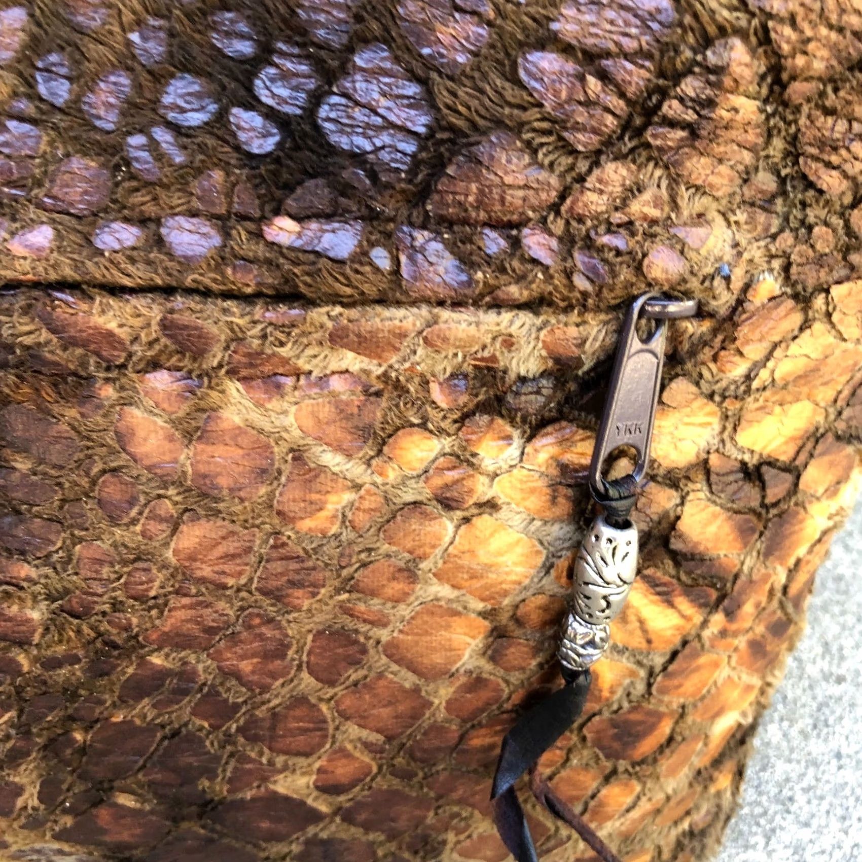 Vintage CONNIE GUNDERSON Ventura CA Designer Crossbody Purse Fuzzy Satchel Bag Brown Women Medium 11" W x 10" H Polyester Designer Crossbody Bag Brown Size ONE SIZE - 5 Thumbnail