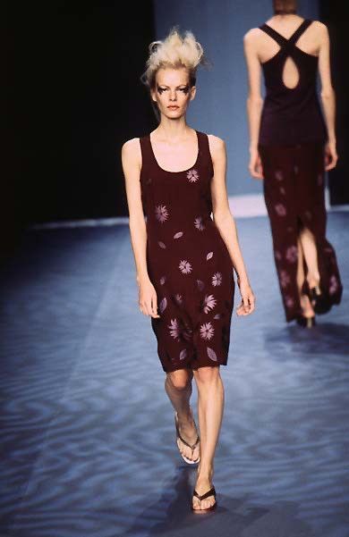 ATSURO TAYAMA Atsuro Tayama Spring/Summer 1997 Asymmetric Strap Dress Size S / US 4 / IT 40 - 9 Thumbnail