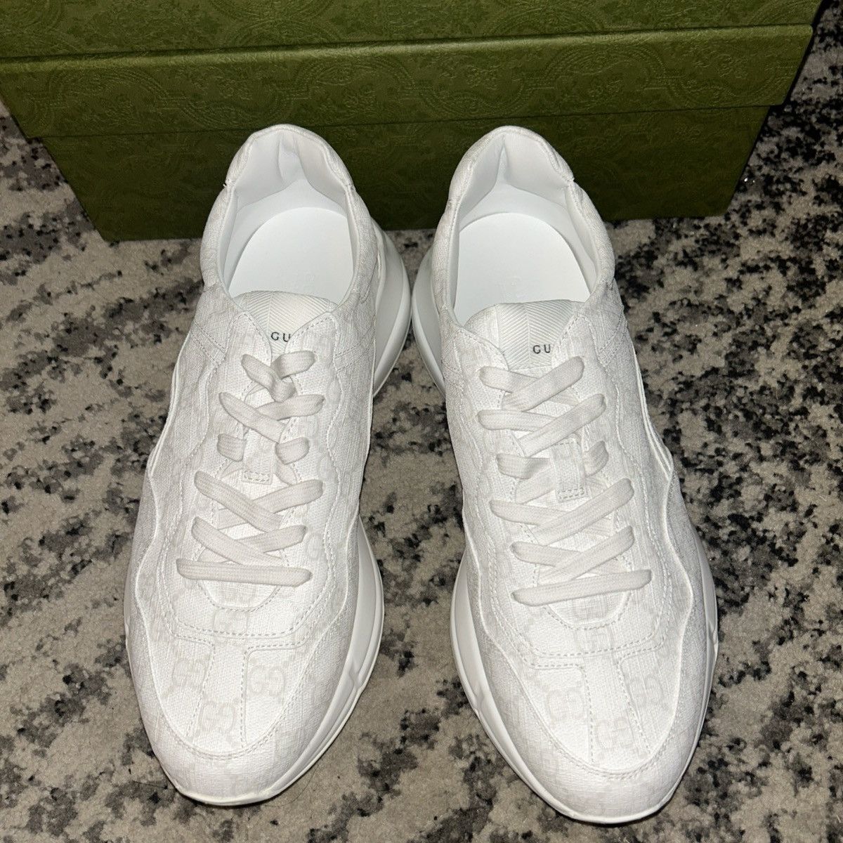 Gucci Gucci GG Supreme Rhyton Sneaker White Size US 12 / IT 42 - 2 Thumbnail