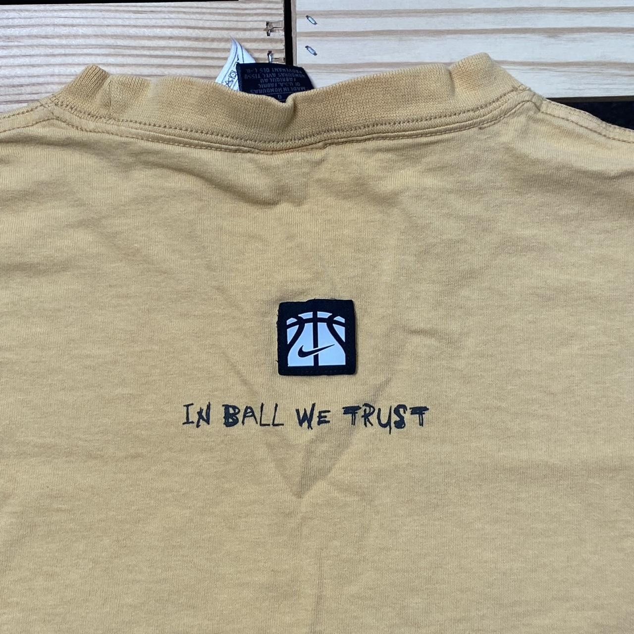 Nike Vintage Nike Yellow Basketball Tee Size Large Size US L / EU 52-54 / 3 - 3 Thumbnail