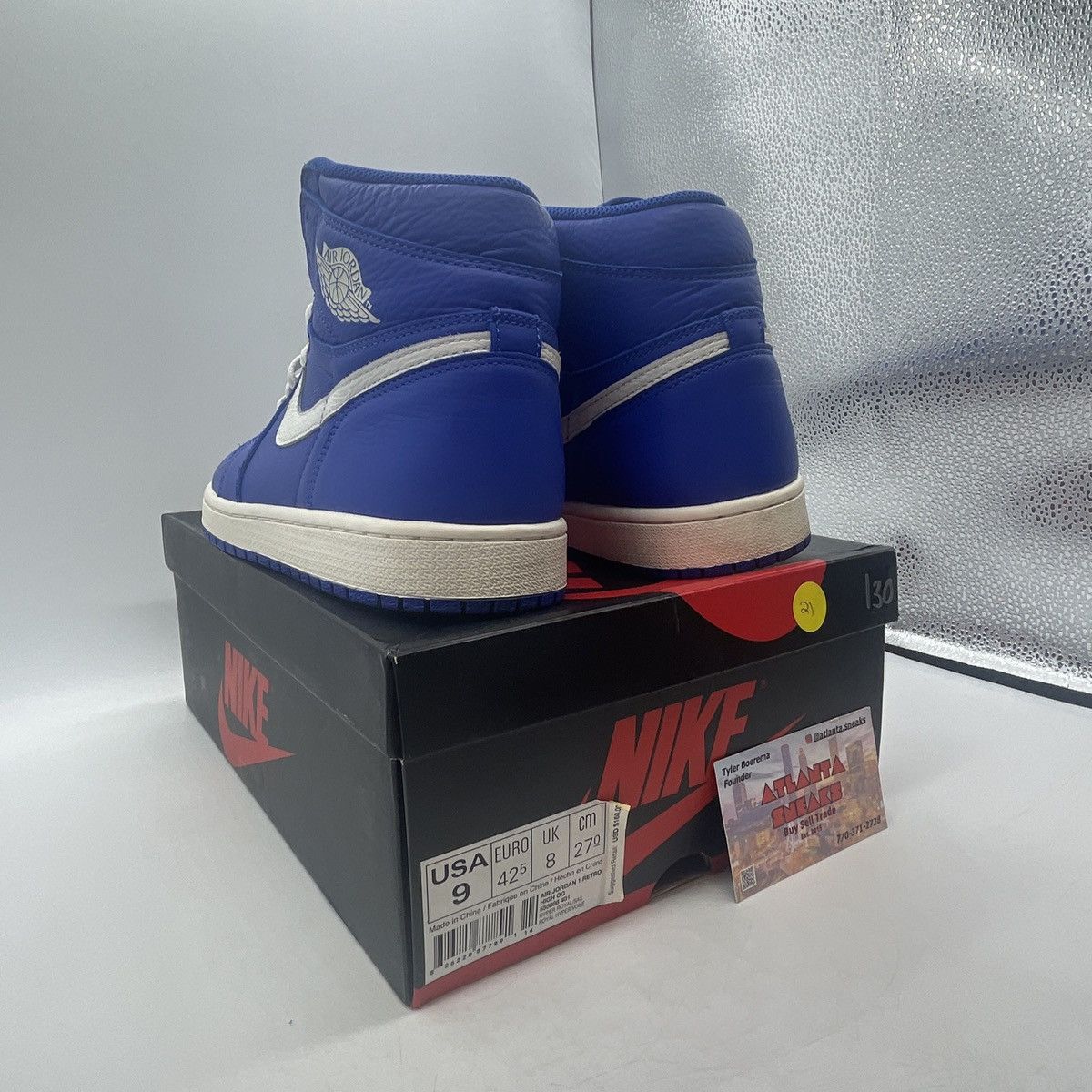 Jordan Brand Air Jordan 1 high hyper royal Size US 9 / EU 42 - 4 Thumbnail