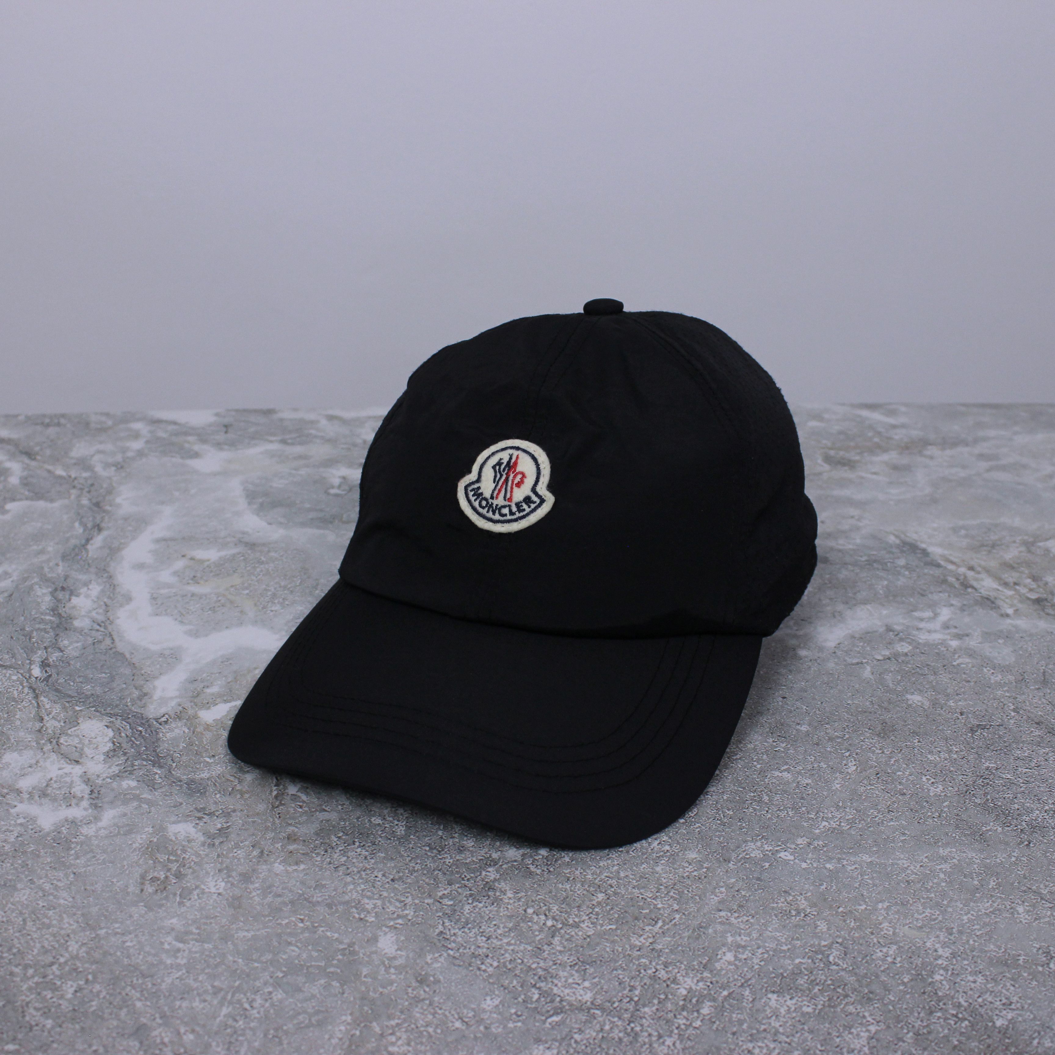Moncler Moncler cap hat one size black rare logo Size ONE SIZE - 2 Thumbnail