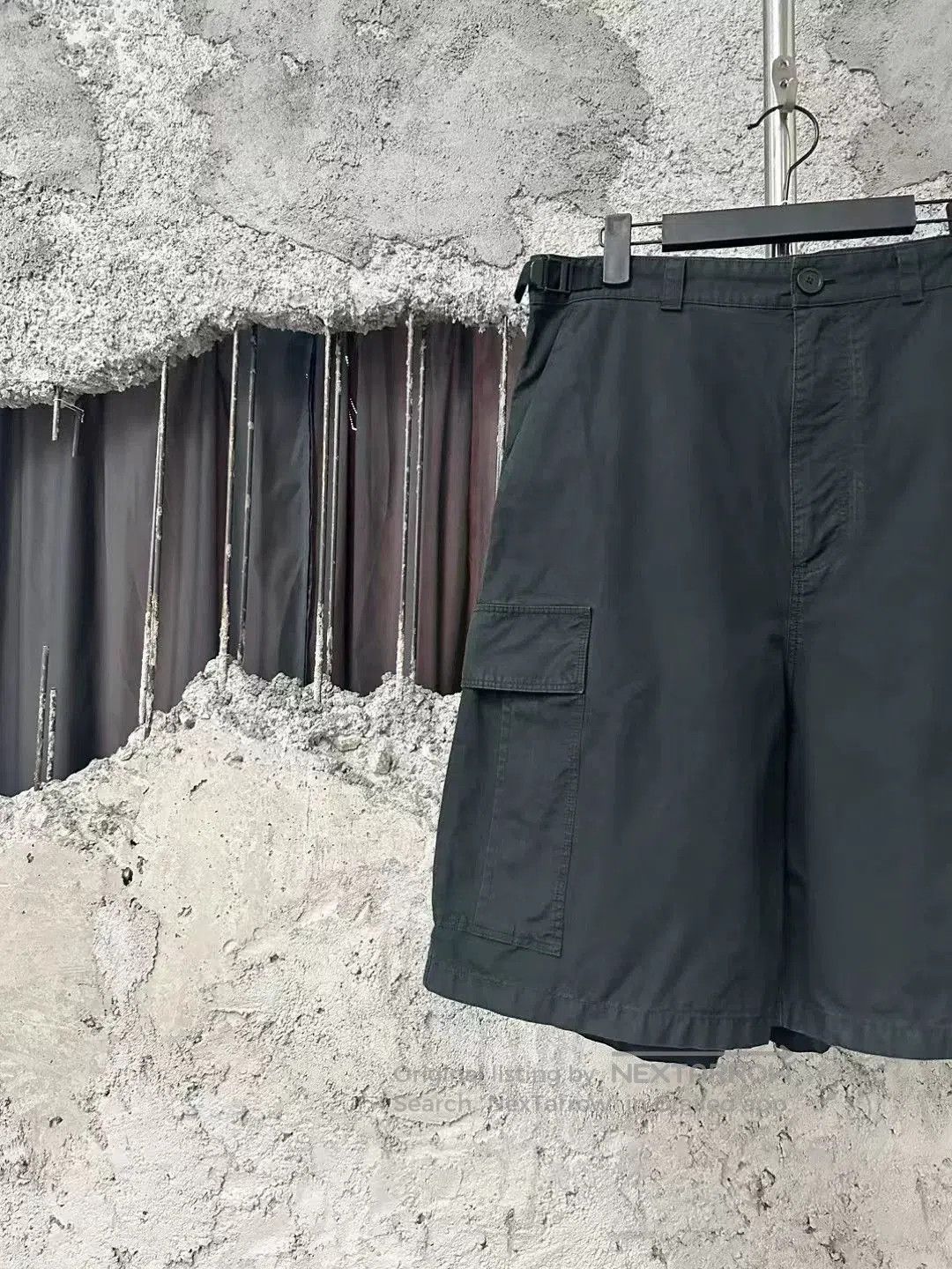 Balenciaga Balenciaga PullUp Cargo Shorts XS. Size US 26 / EU 42 - 3 Thumbnail