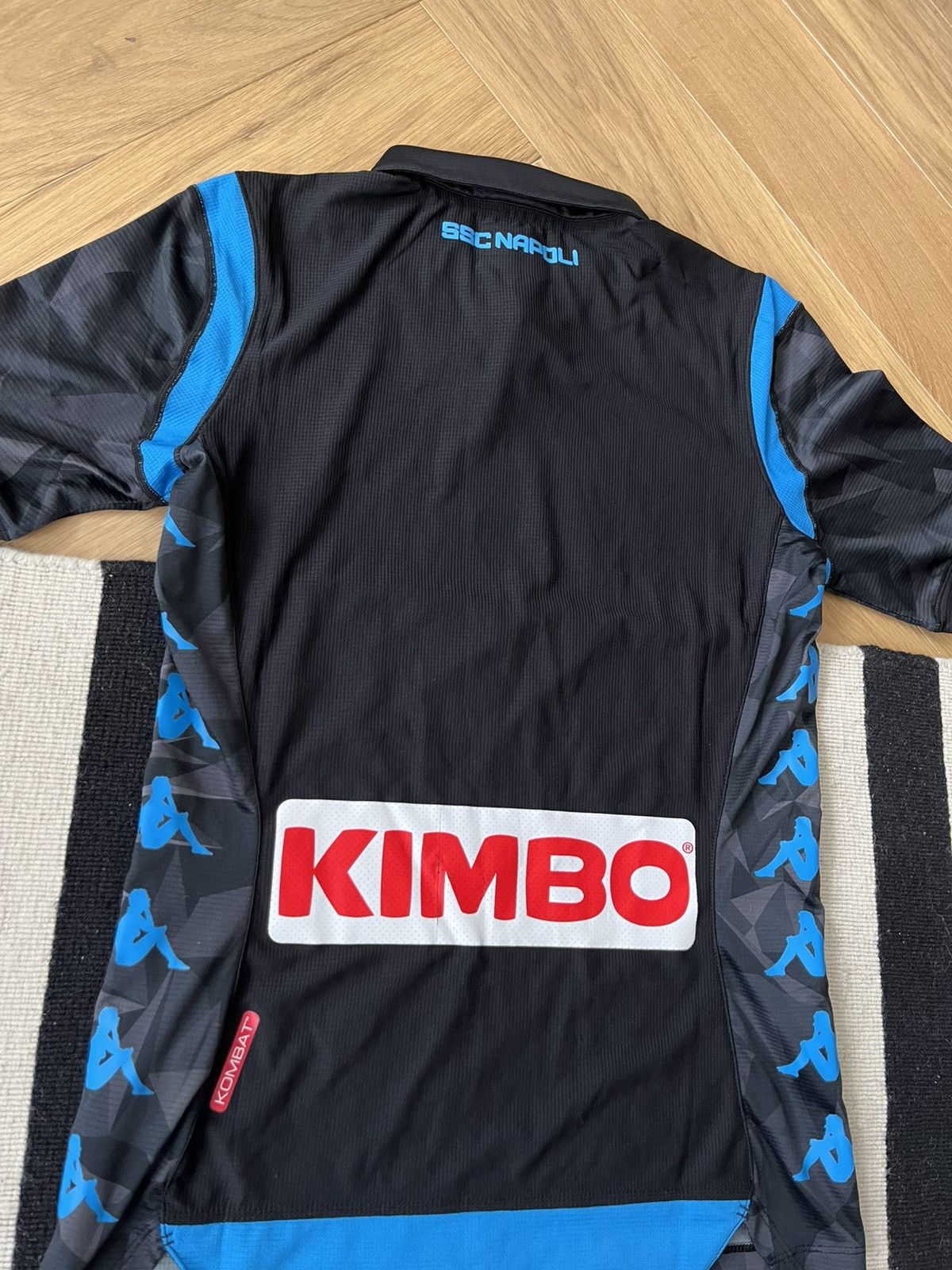 Kappa Kappa 2018/19 Napoli Authentic Away Shirt Size S Size US S / EU 44-46 / 1 - 8 Thumbnail