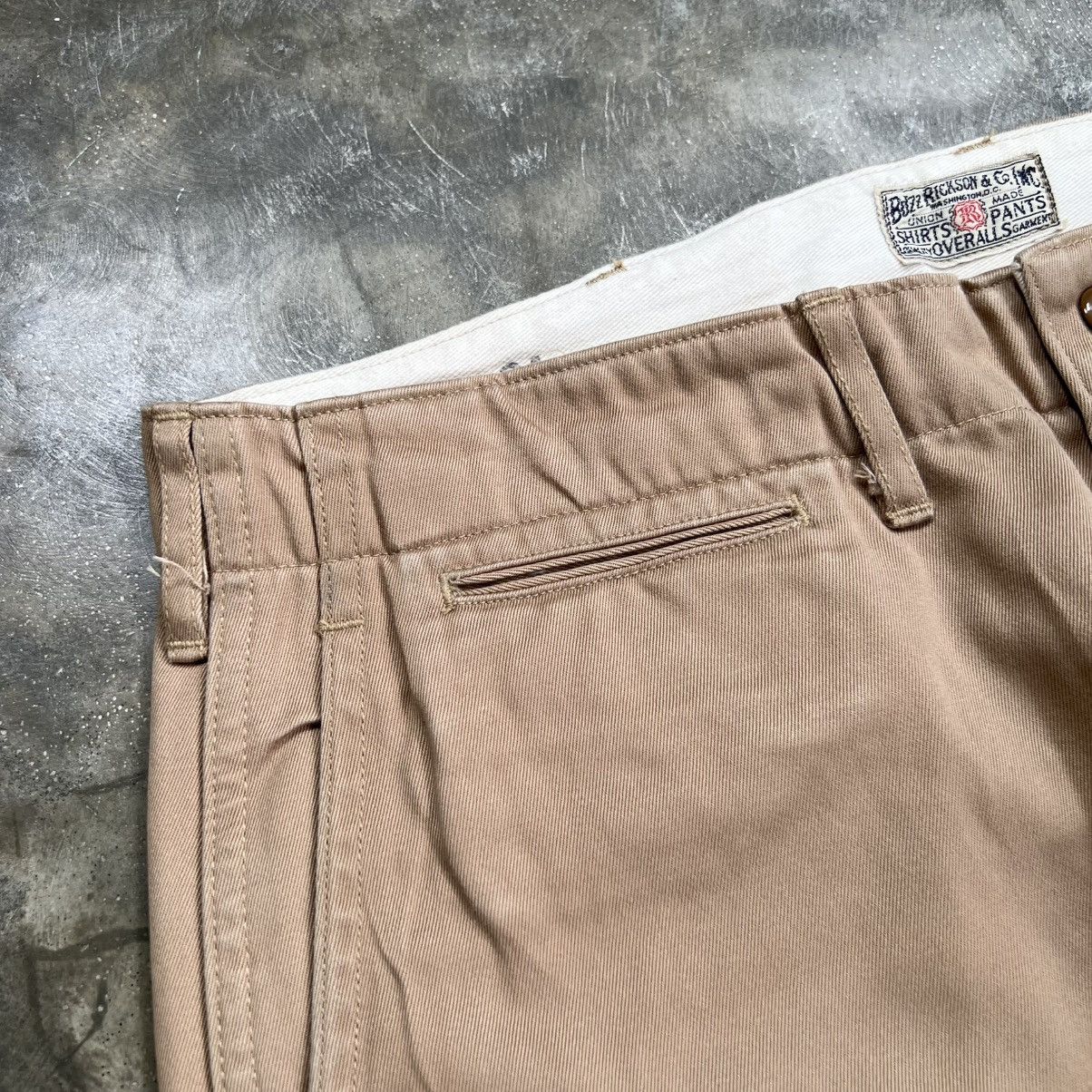 Buzz Rickson's 1990’s Buzz Rickson’s Khaki Regular fit Chino Pants Size US 32 / EU 48 - 5 Thumbnail