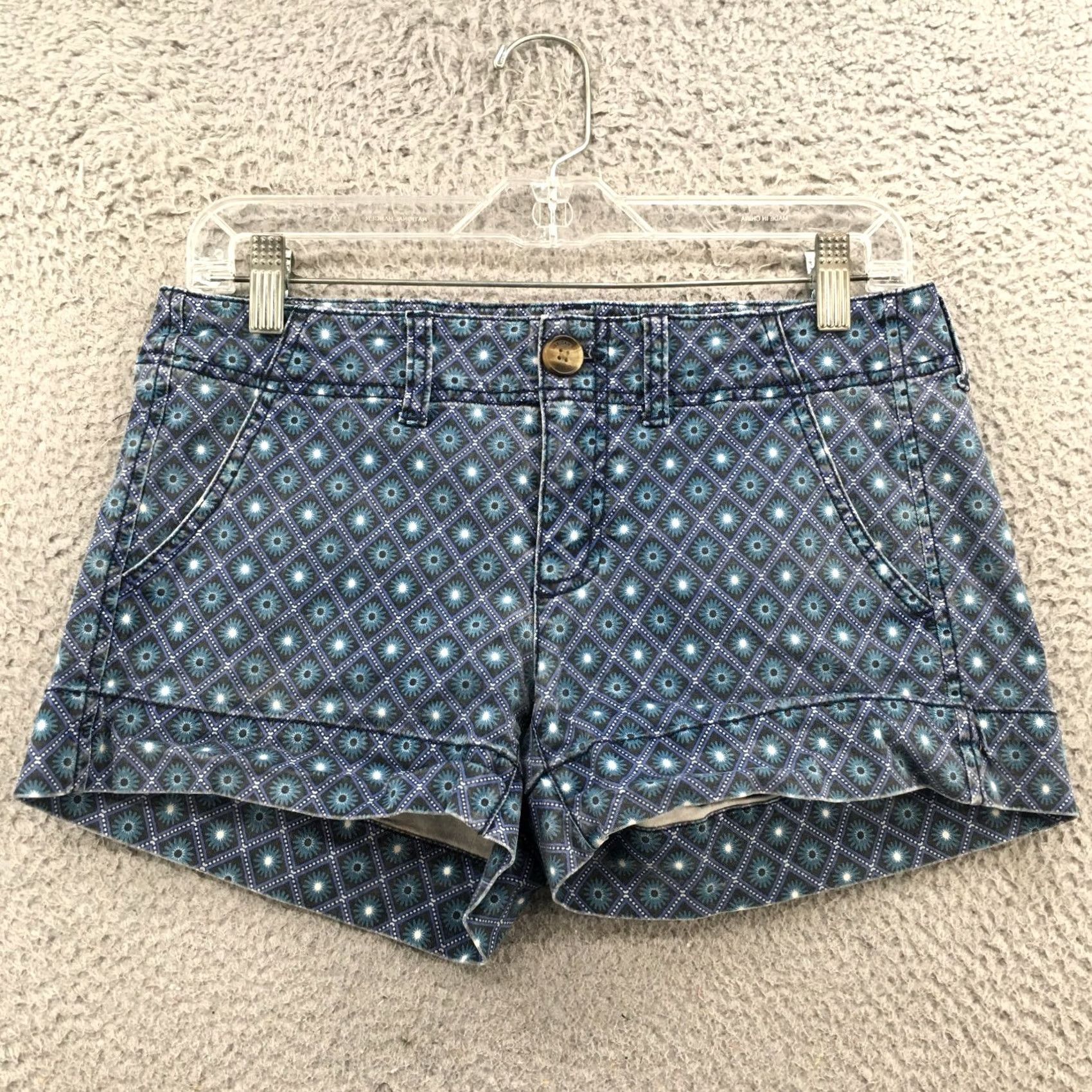 American Eagle Outfitters American Eagle Outfitters Stretch Chino Shorts Women 4 Blue Floral Size 27" / US 4 / IT 40 - 2 Thumbnail