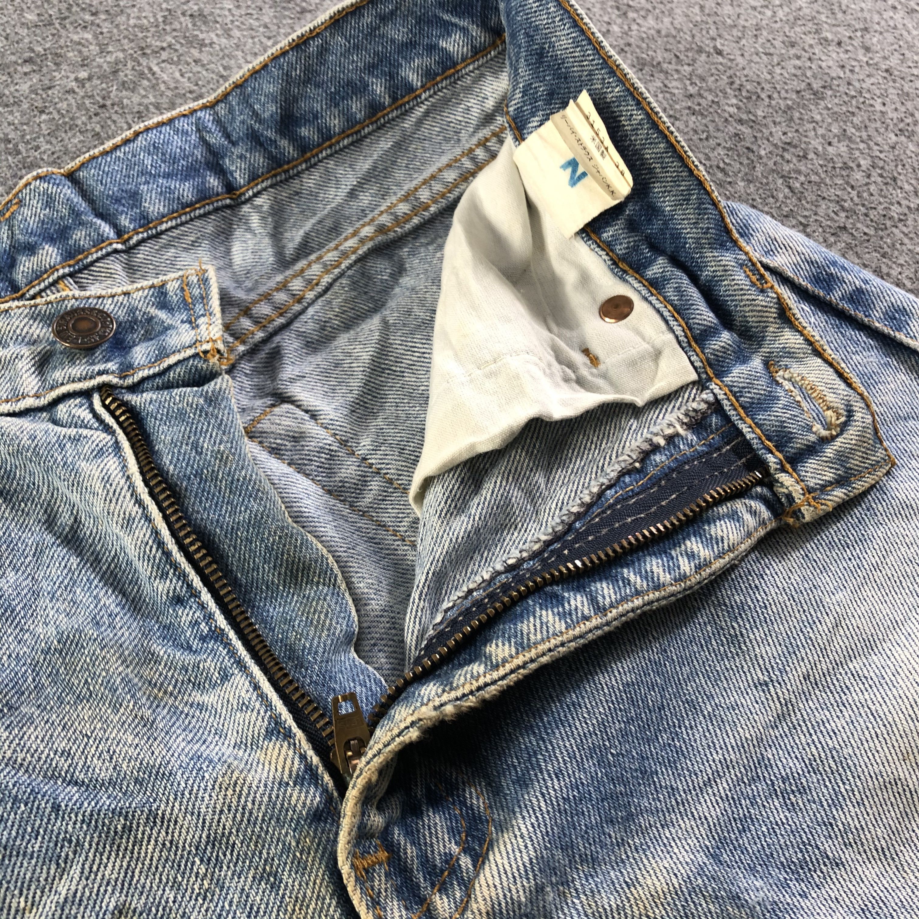 Levi's 90s Vintage Light Wash Levis 510 Jeans-J3933 Size US 28 / EU 44 - 10 Thumbnail