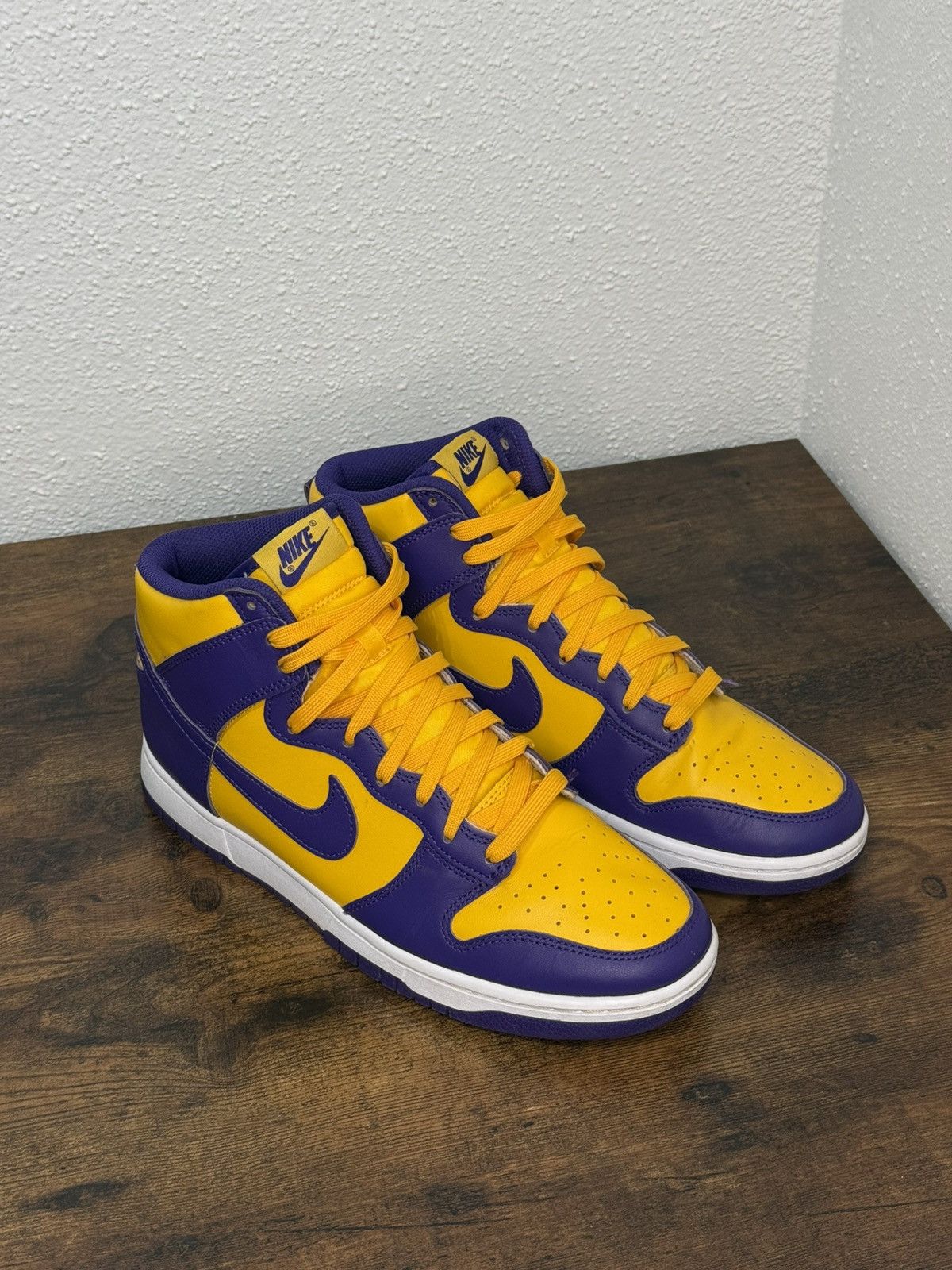 Nike Nike Dunk High Lakers size 10 Size US 10 / EU 43 - 1 Thumbnail