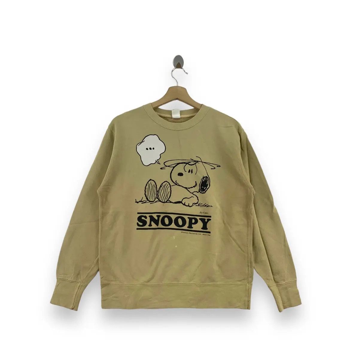 UNIQLO x SNOOPY PEANUTS Cheerful Hangover Morning