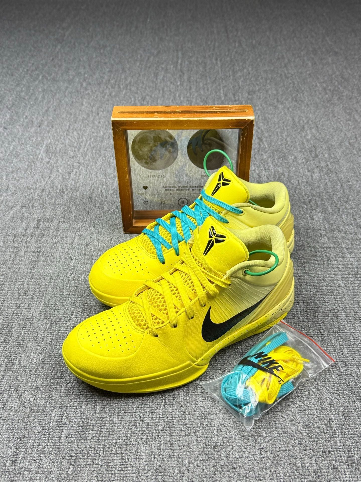 Nike Nike KOBE4 Yellow Lowtop Sneakers 8 Men Size US 8 / EU 41 - 1 Thumbnail