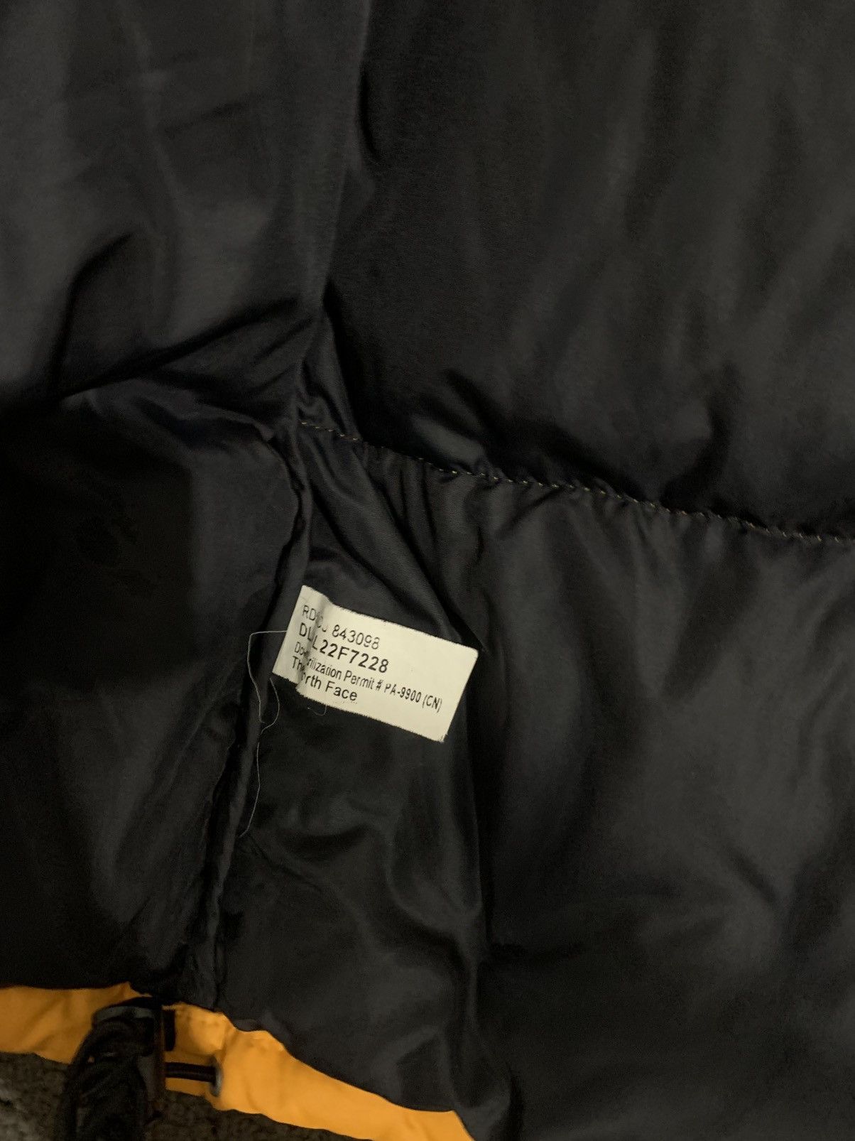 The North Face The North Face Men's 1996 Retro Nuptse Jacket Size US XL / EU 56 / 4 - 5 Thumbnail