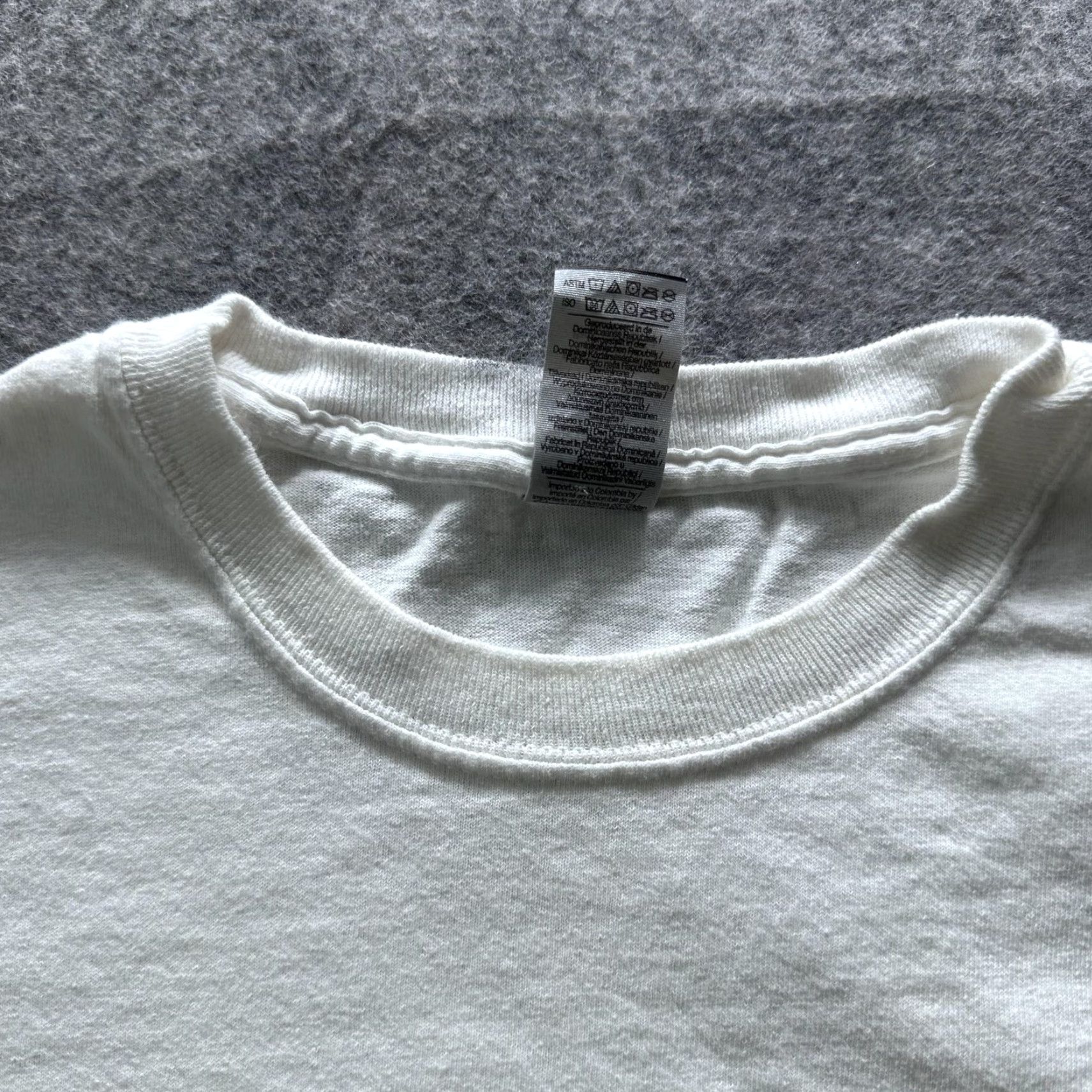 Polaroid Polaroid Shirt Mens M White Graphic Print Tee Crewneck Rainbow Bars Logo Modern Retro 90s Mens Size US M / EU 48-50 / 2 - 3 Thumbnail