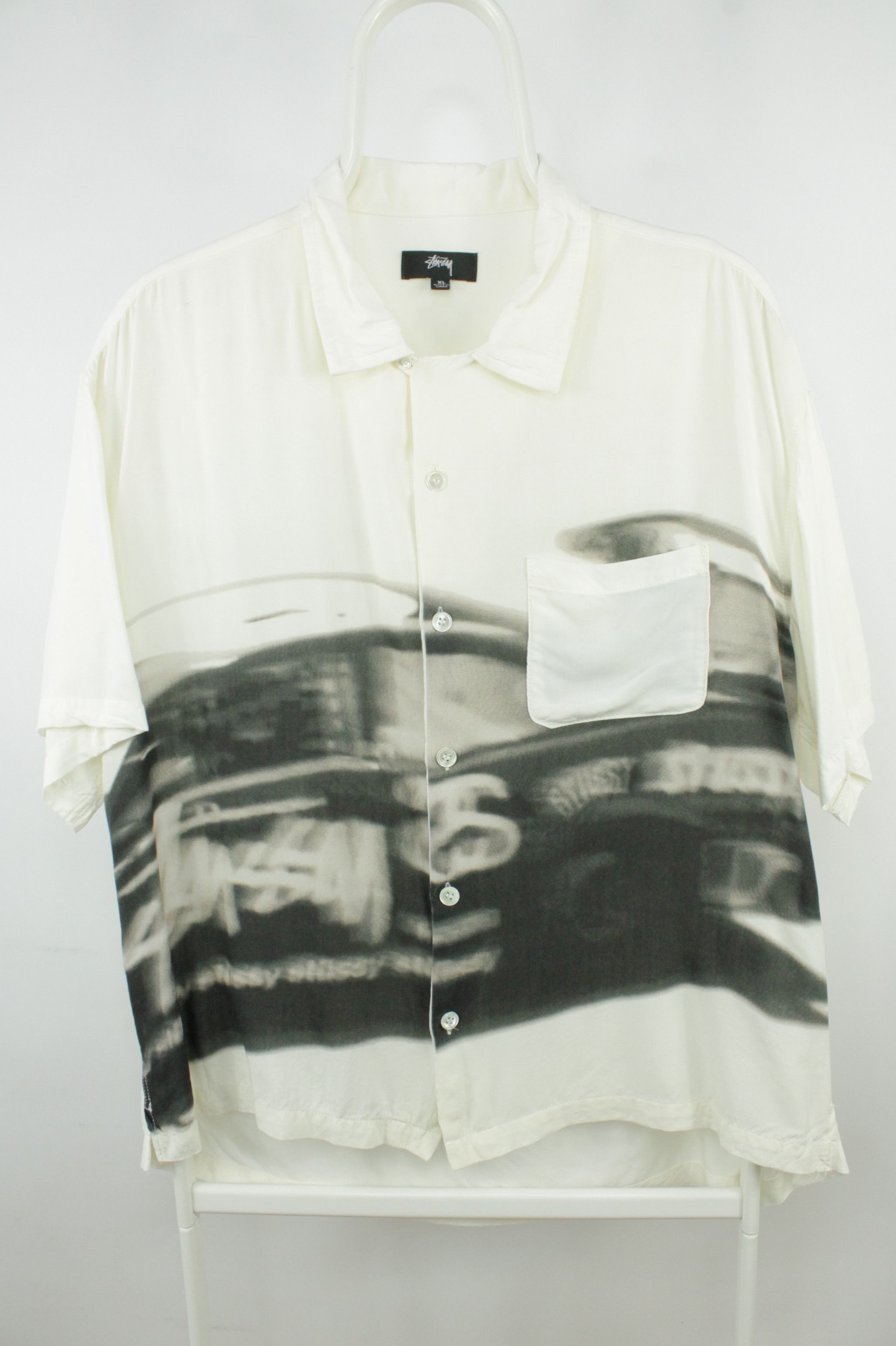Stüssy ホワイト ボタンアップシャツ XL Tops & Shirts | Jerseys, Button Ups & Thermals | Stüssy