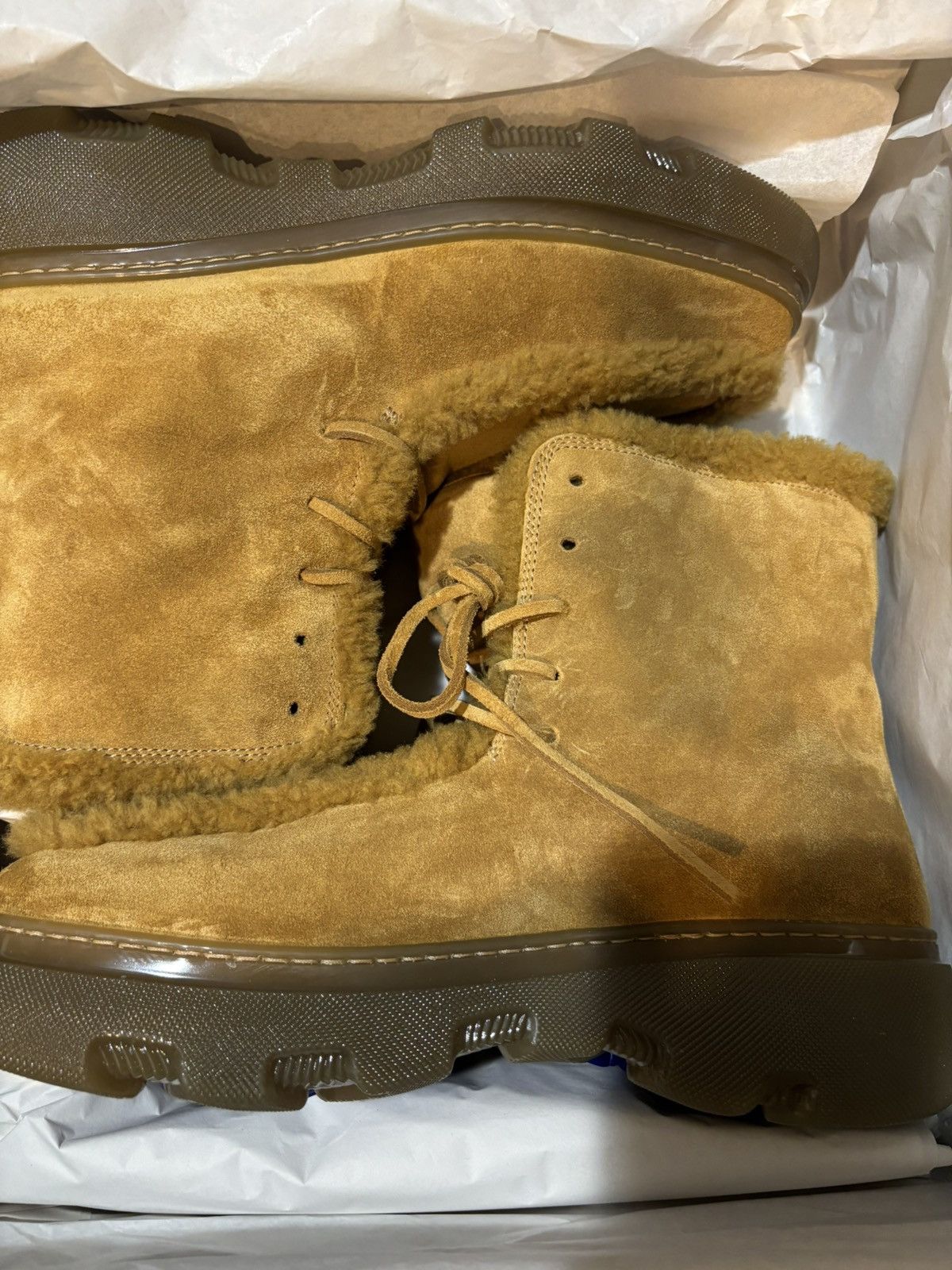 Burberry × Dior × Prada Burberry new 2024 collection shearling boots size 41.5/ 9US Size US 8.5 / EU 41-42 - 7 Thumbnail