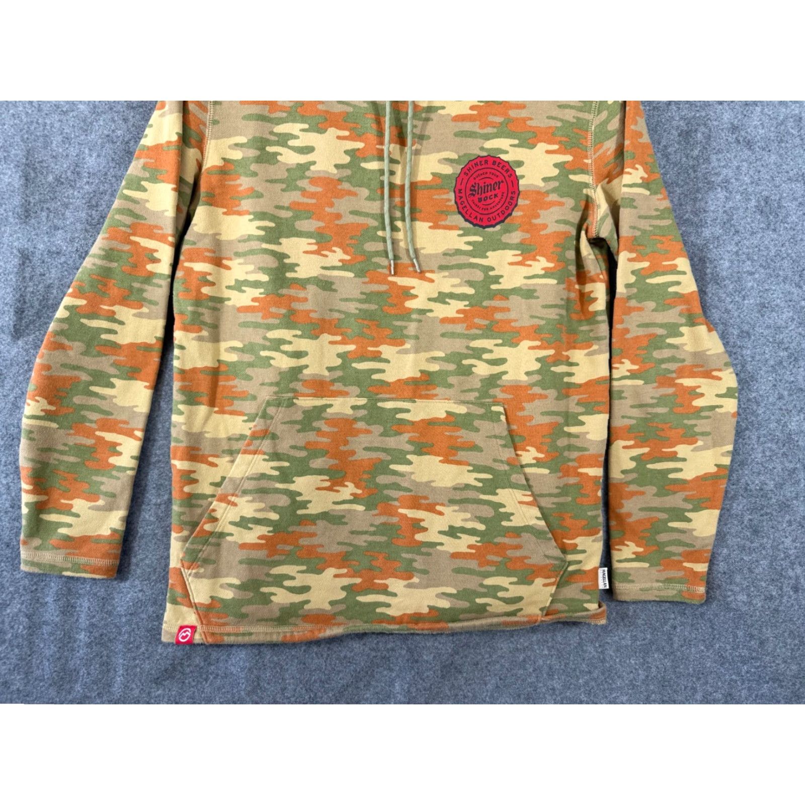 Vintage Magellan Hoodie Sweatshirt Mens S Beige Green Camo Shiner Bock Logo Classic Fit Atmosphere: Army Outdoor Hooded Drawstring Pullover (Vintage No) Size US S / EU 44-46 / 1 - 4 Thumbnail