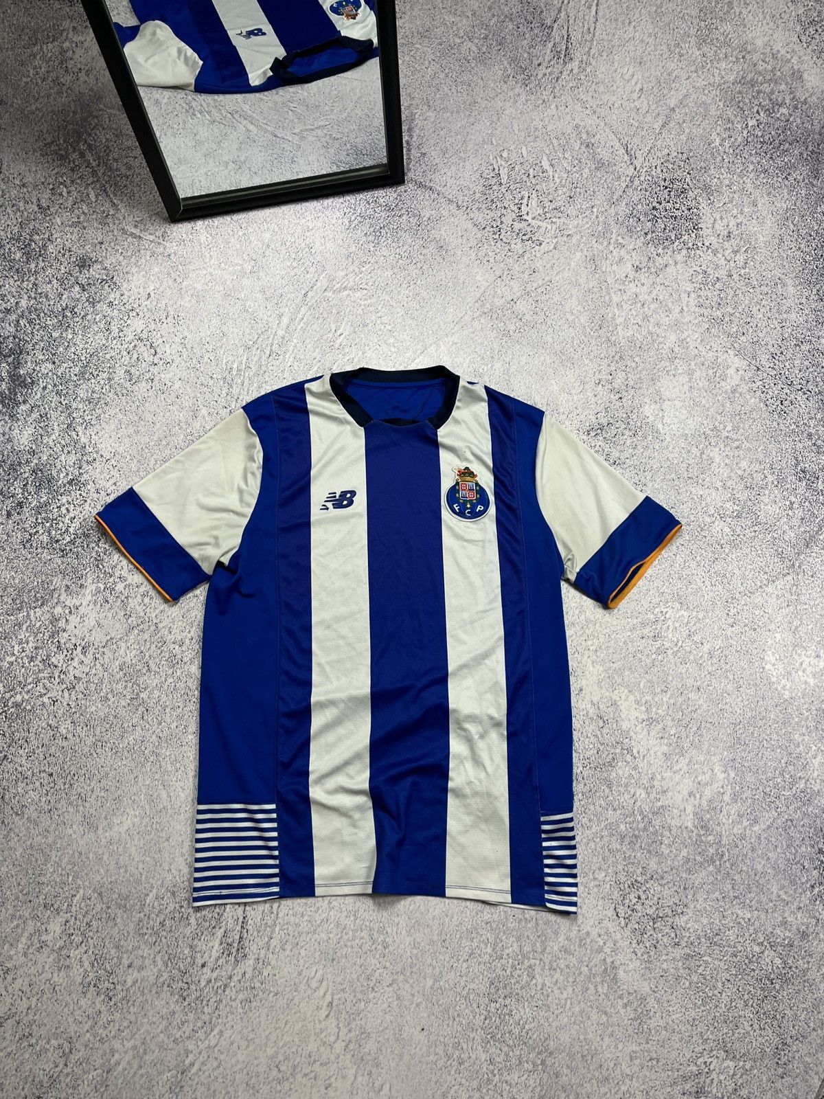 New Balance New Balance FC Porto 2015 Home Soccer Jersey Football Shirt Size US L / EU 52-54 / 3 - 1 Thumbnail