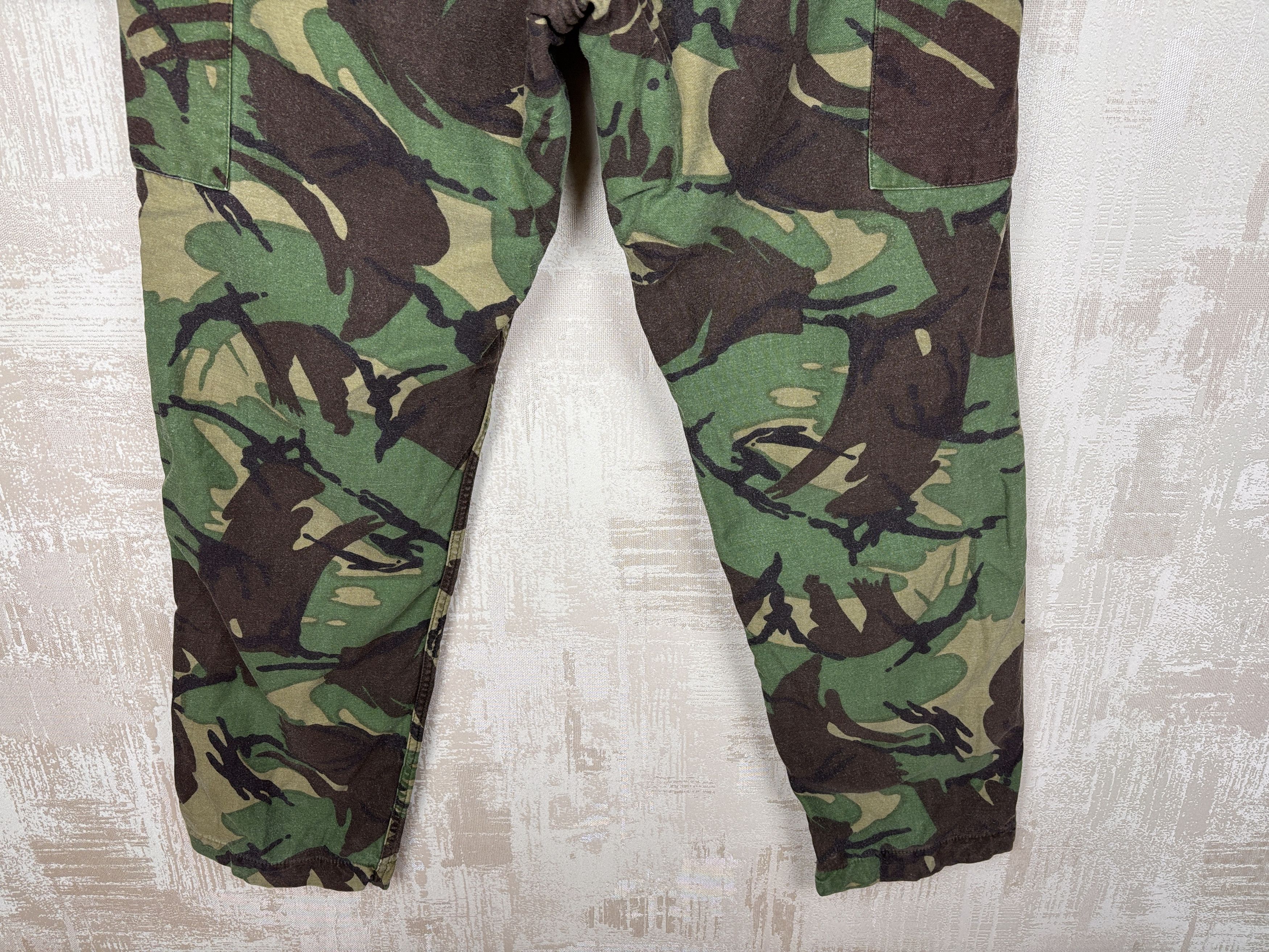 Vintage Vintage British Army Trousers Combat Pattern Nato Pants Size US 32 / EU 48 - 16 Thumbnail