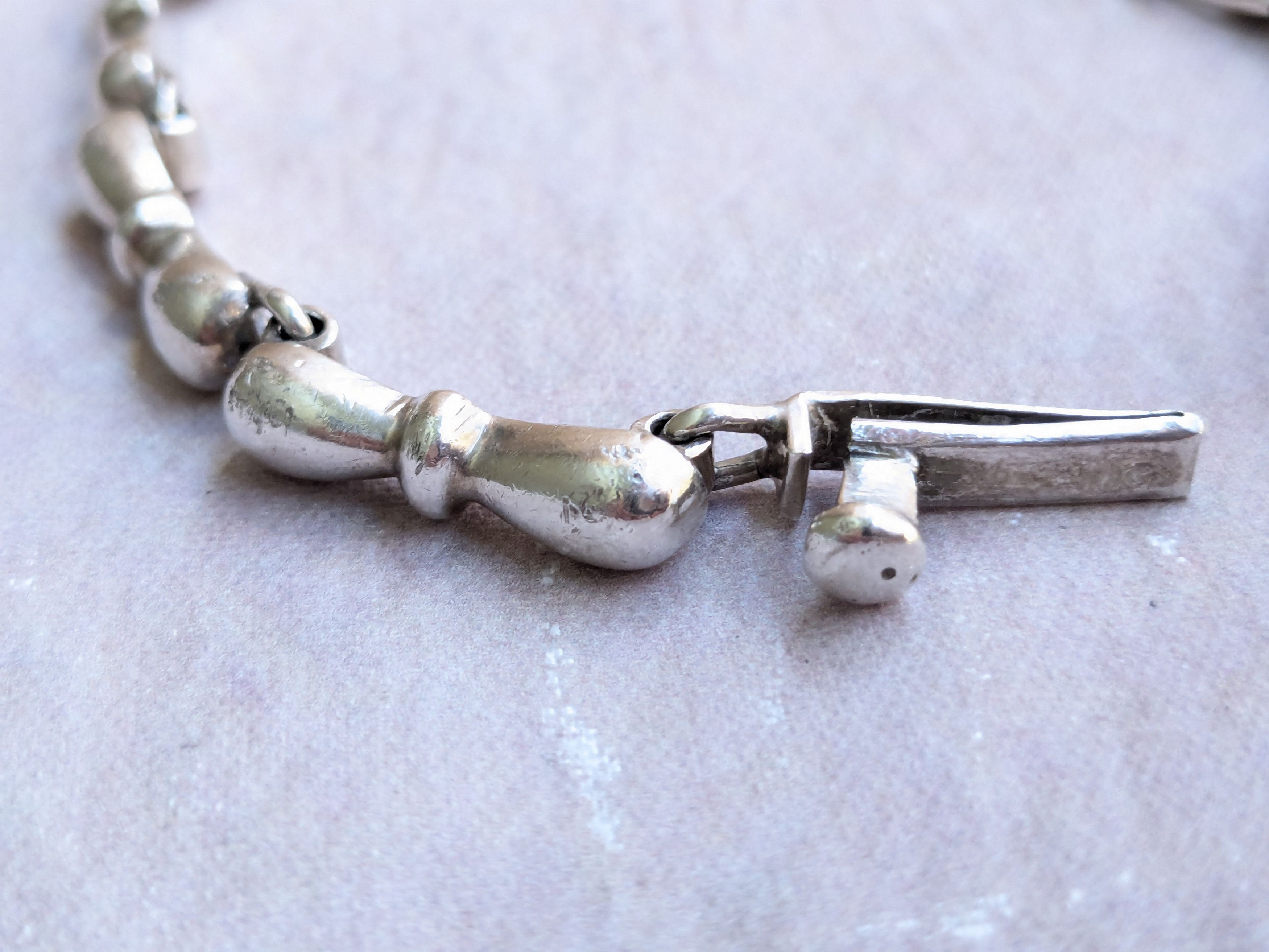 Jewelry Vintage Taxco Sterling Silver Bowtie Bracelet Taxco Size ONE SIZE - 9 Thumbnail