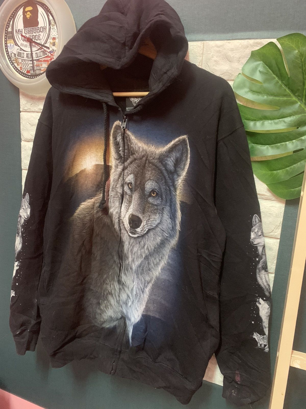 Vintage VINTAGE!! Sweater Hoodies Animal Backprint Size US L / EU 52-54 / 3 - 1 Thumbnail