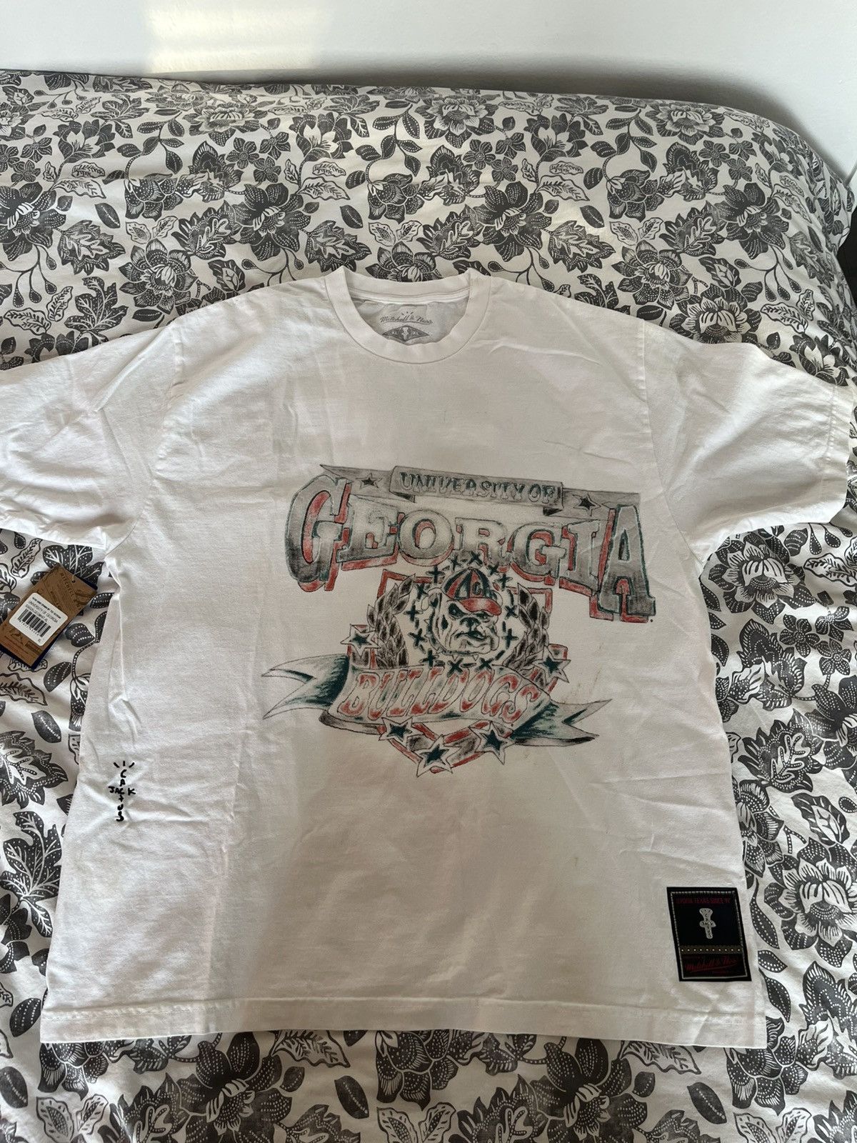 Mitchell & Ness × Travis Scott Travis Scott x Mitchell & Ness University of Georgia T-Shirt Size US XXL / EU 58 / 5 - 1 Thumbnail