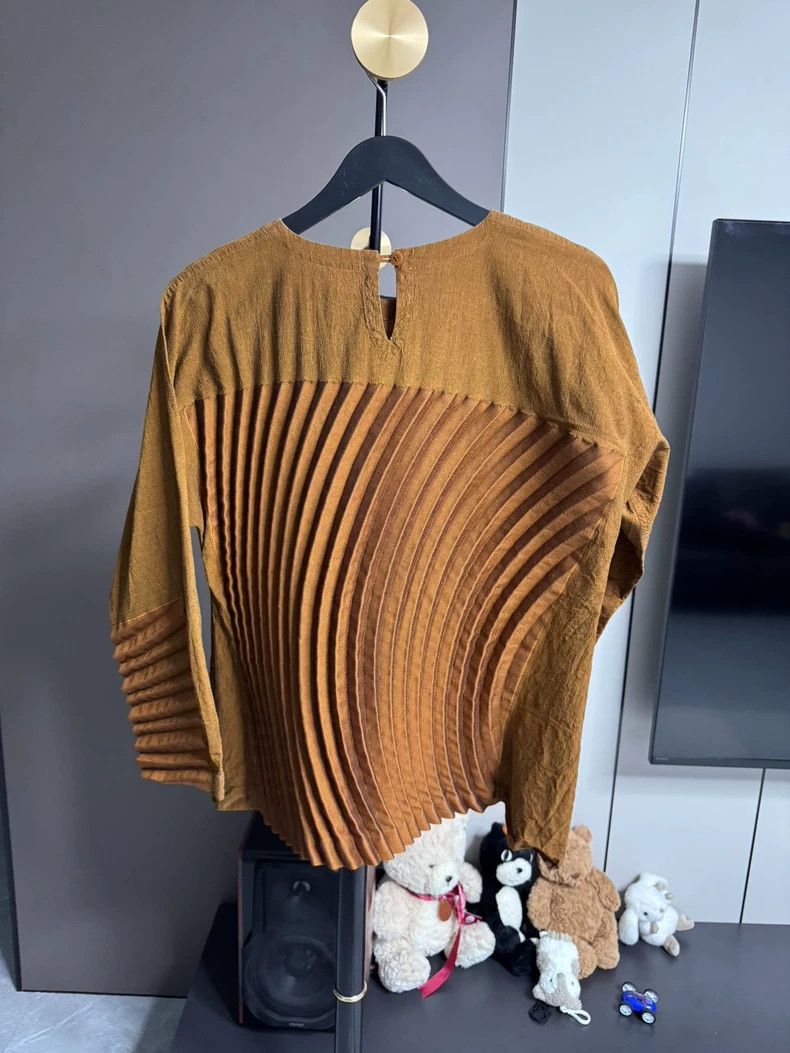Issey Miyake issey miyake size:one size Loose round-neck top 2505-Nexta Size XXS / US 00 / IT 34 - 2 Thumbnail