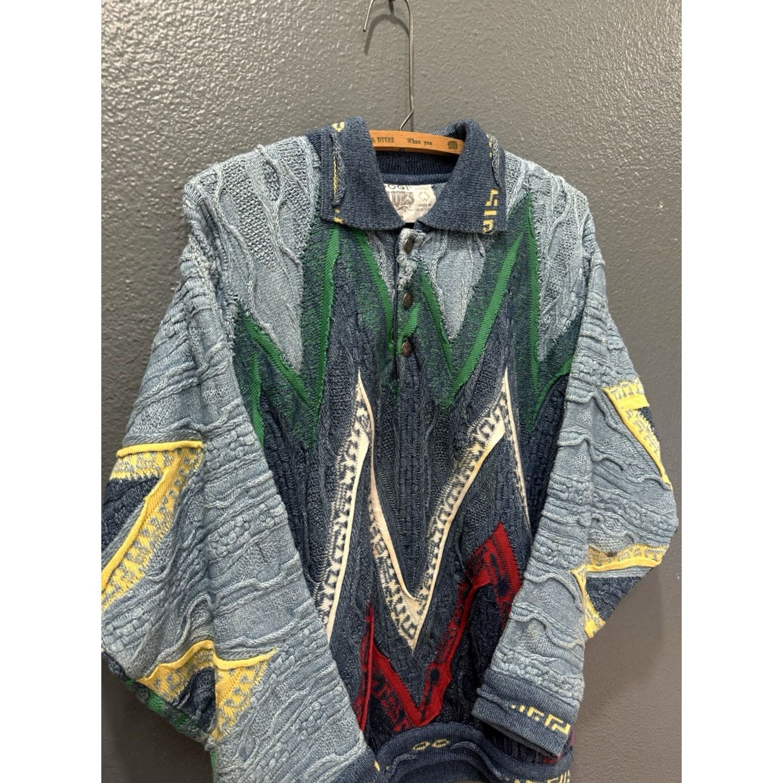 Coogi VINTAGE Coogi Blues 3D Knit Sweater Mens Pullover M 90s Size US M / EU 48-50 / 2 - 2 Thumbnail