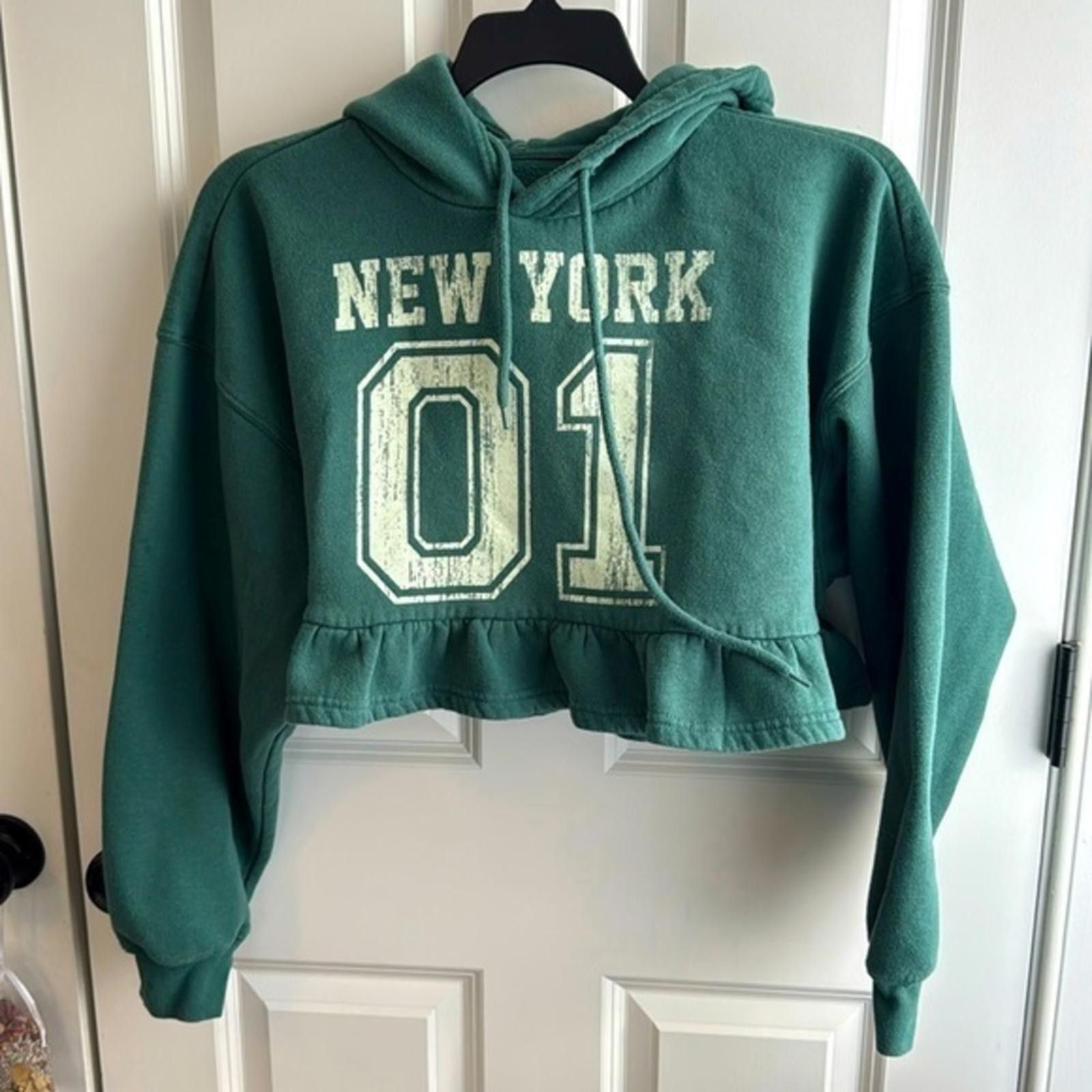 Designer New York ruffle hem crop sweatshirt Size S / US 4 / IT 40 - 1 Thumbnail