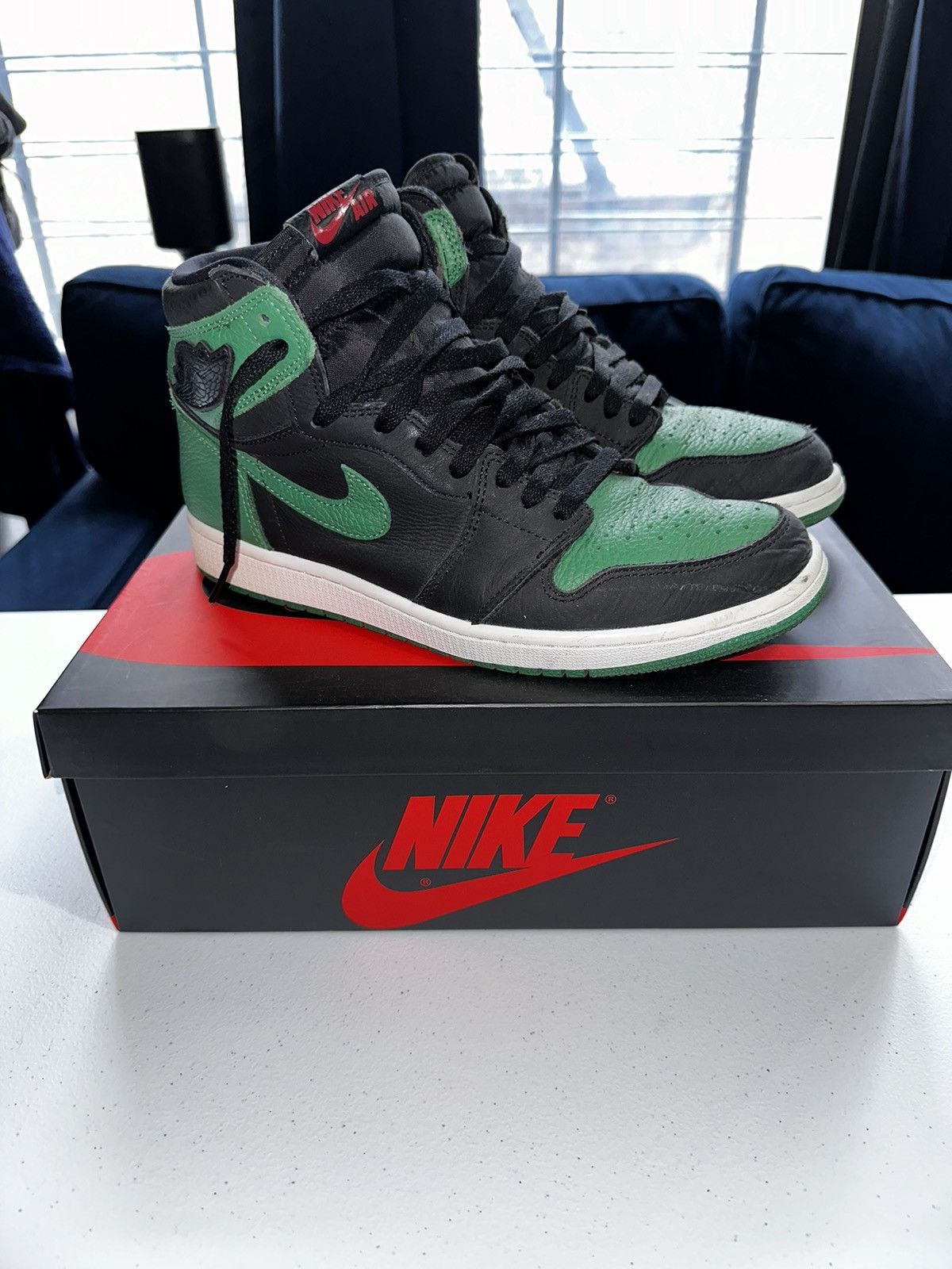 image of Air Jordan 1 Pine Green Size 10 Shoes in Black, Men's