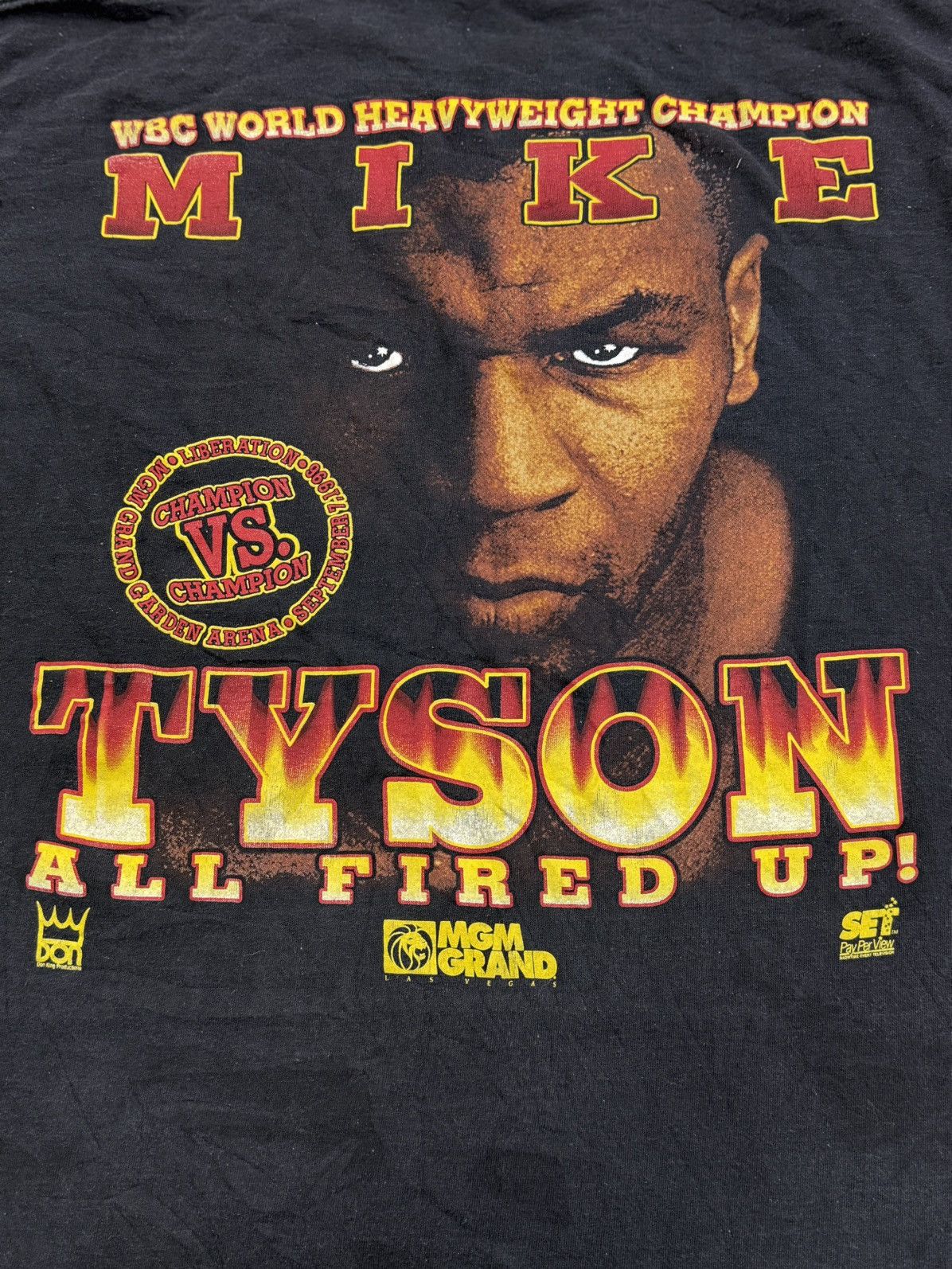 Vintage Vintage Mike Tyson T-Shirt MGM Grand 90s (RARE, Original) Size US L / EU 52-54 / 3 - 4 Thumbnail