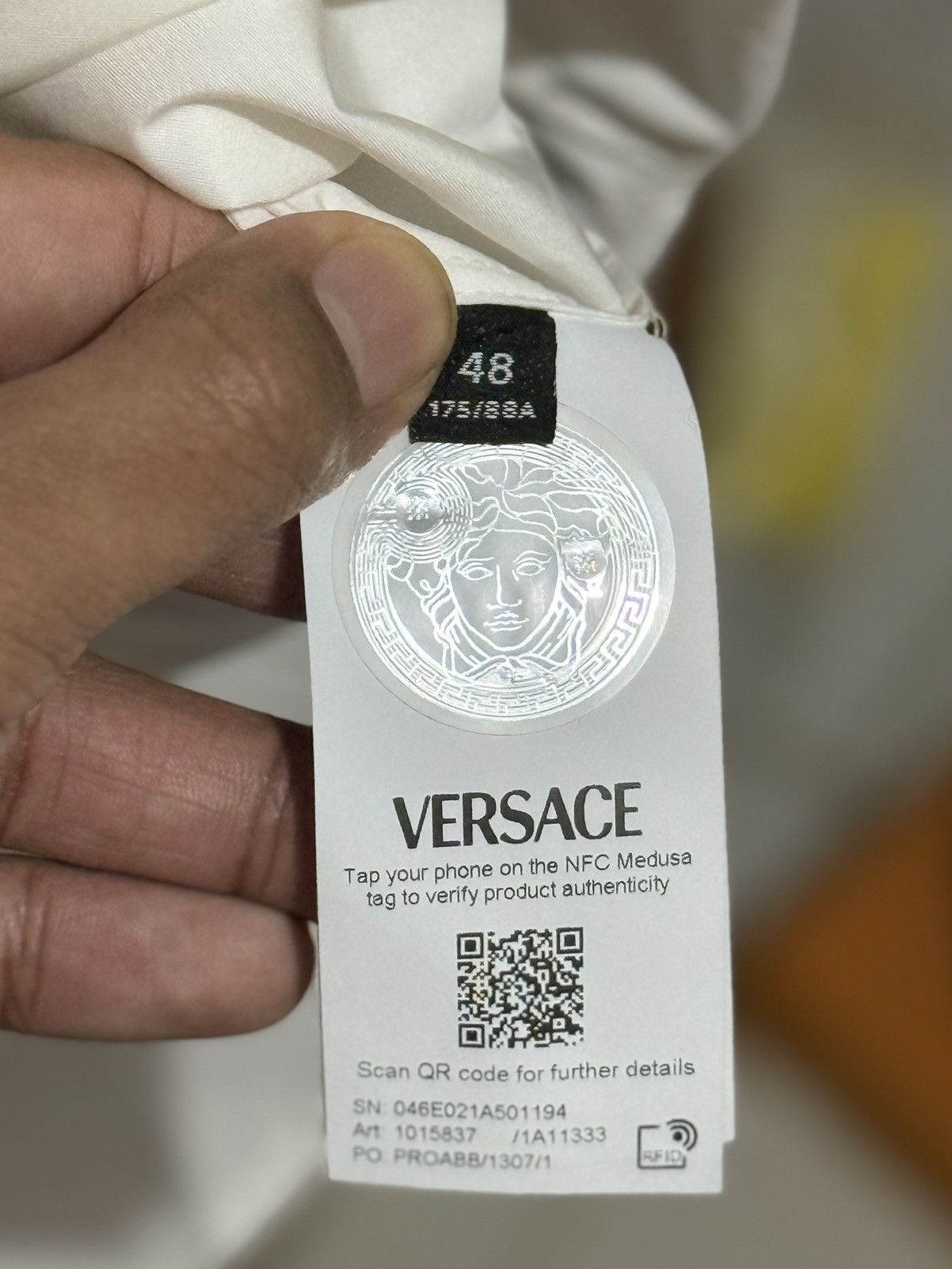 Versace Versace Barocco Sea Embroidered Shirt White Size US M / EU 48-50 / 2 - 5 Thumbnail