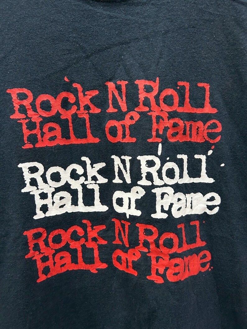 Band Tees Vintage 2000s Rock and Roll Hall Of Fame tshirt size M Size US M / EU 48-50 / 2 - 3 Thumbnail