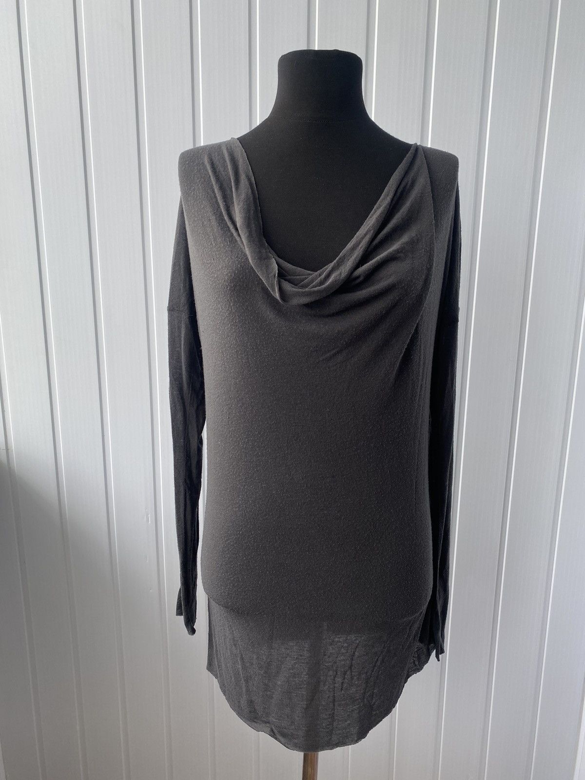 image of Women’S Avant Garde Long Sleeve Top in Grey, Women's (Size Medium)