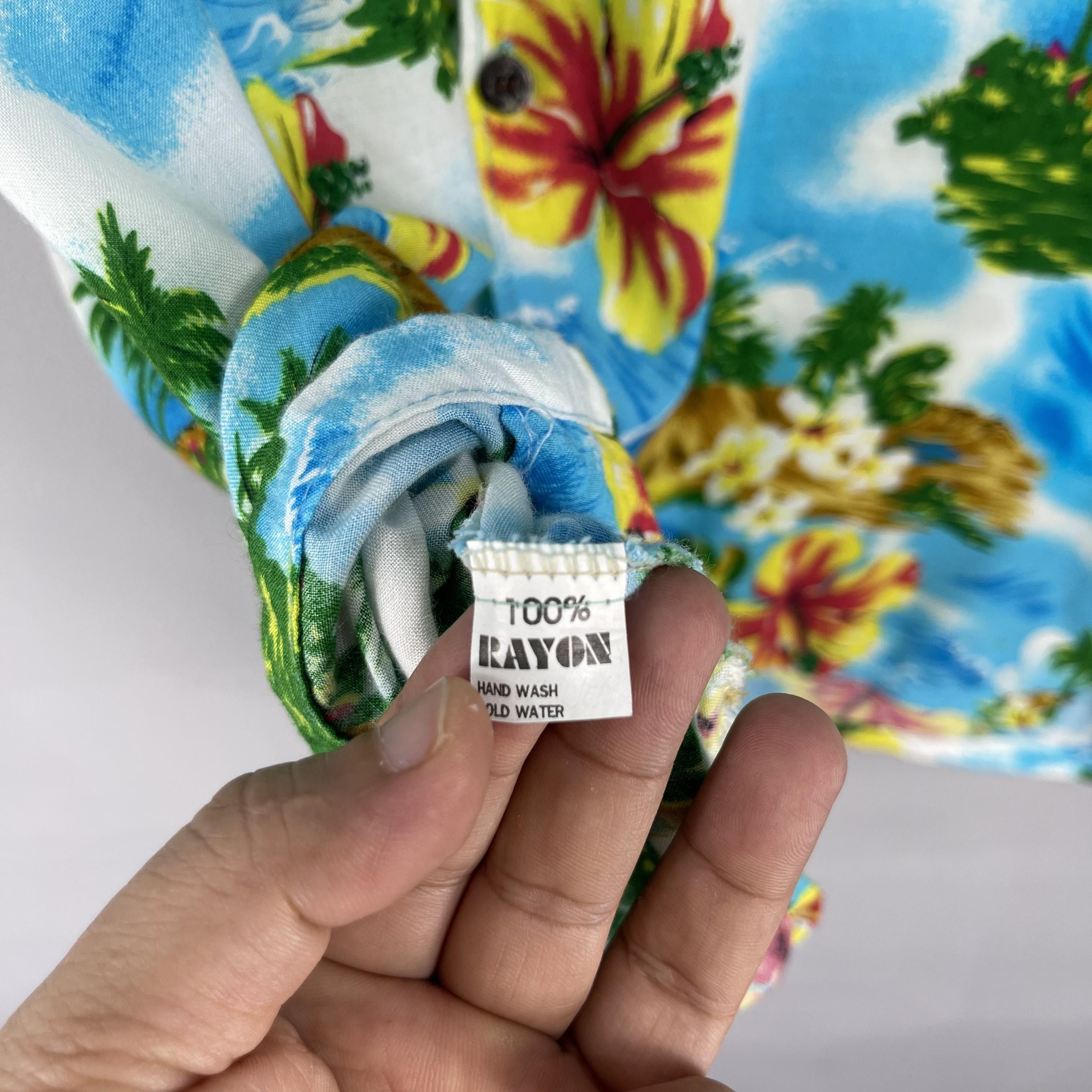 Vintage Vintage Hawaiian Island Beach Surfing Motive Rayon Shirt Size US M / EU 48-50 / 2 - 6 Thumbnail