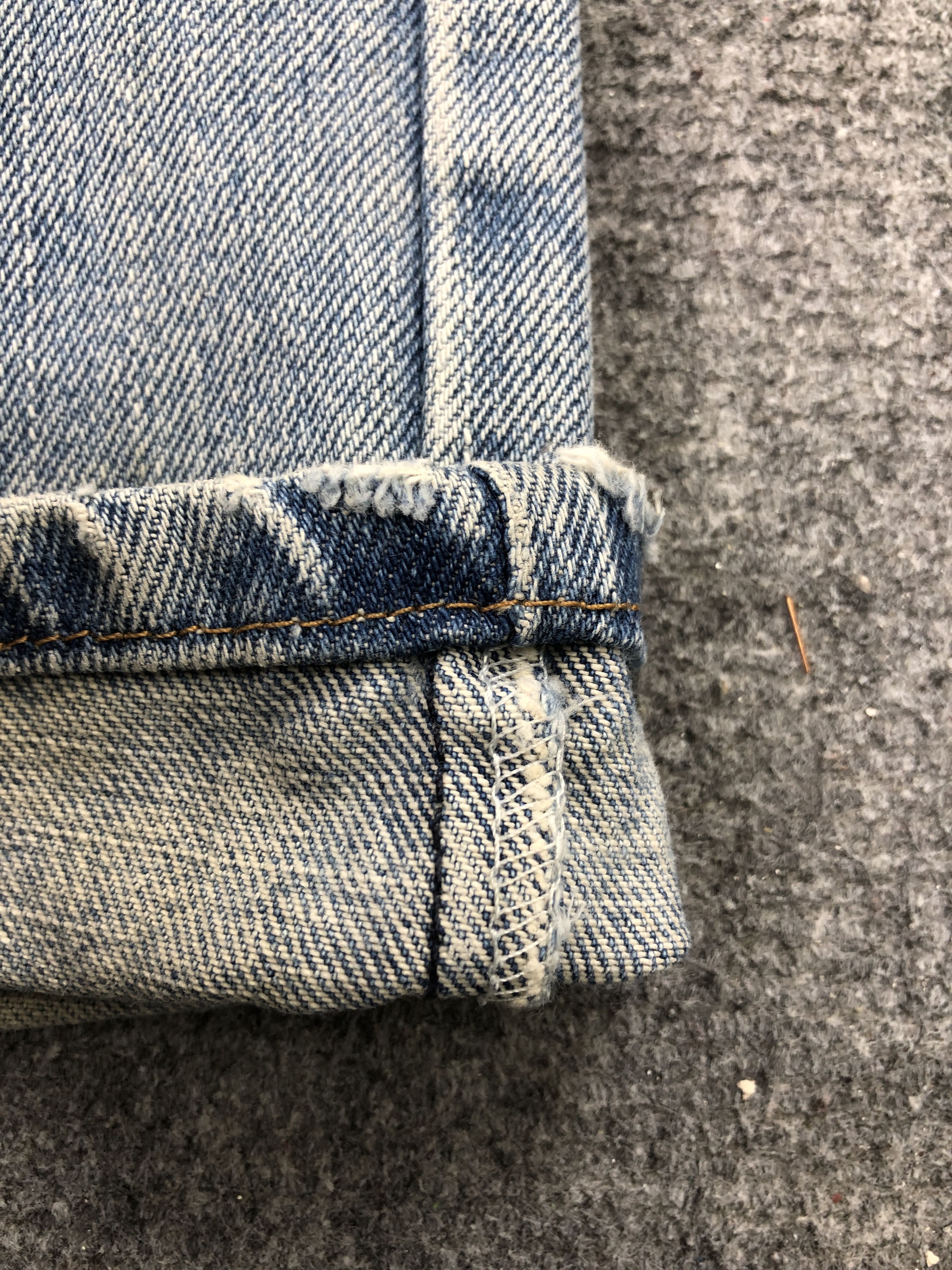 Levi's Vintage Levis 559 Distressed Blue Loose Jeans DP2461 Size US 35 - 10 Thumbnail