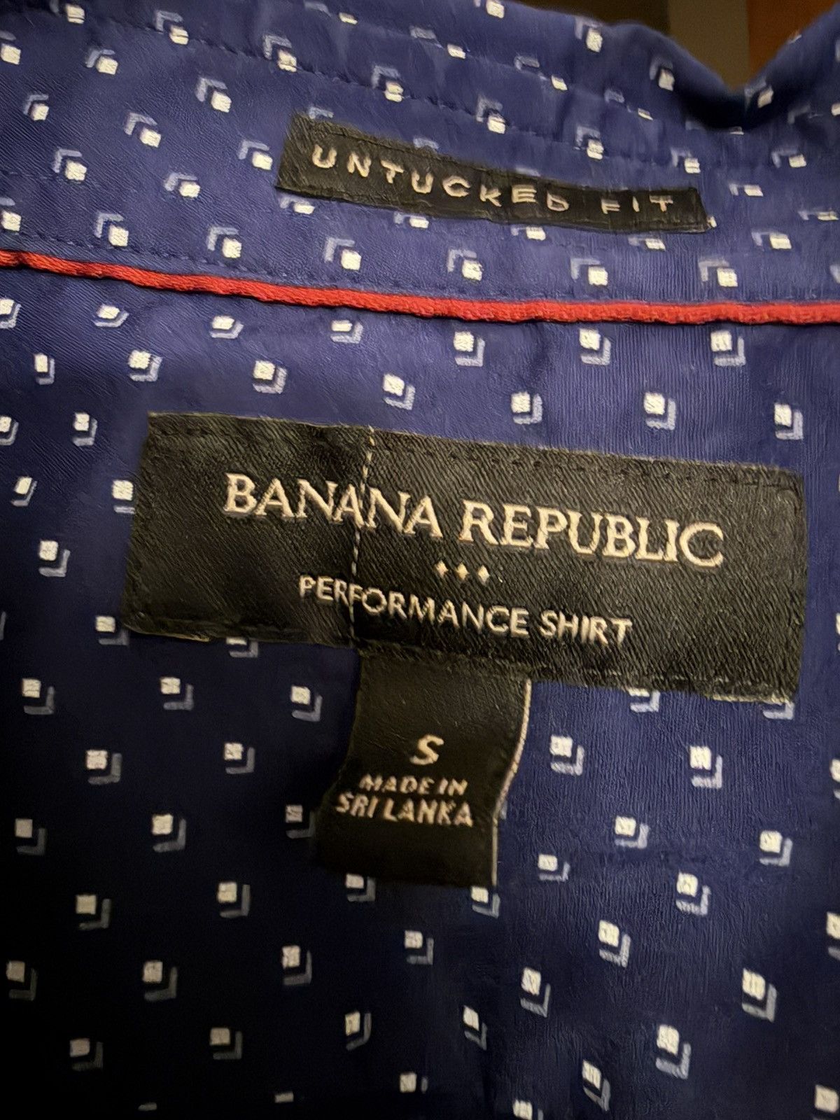 Banana Republic Banana republic untucked fit performance shirt Size US S / EU 44-46 / 1 - 3 Thumbnail