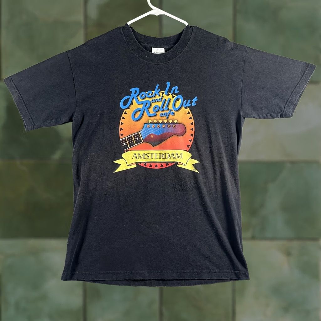Fruit Of The Loom VINTAGE Rock In And Roll Out Cafe Shirt Mens Medium Black Amsterdam Guitar 90s Tee Size US M / EU 48-50 / 2 - 1 Thumbnail