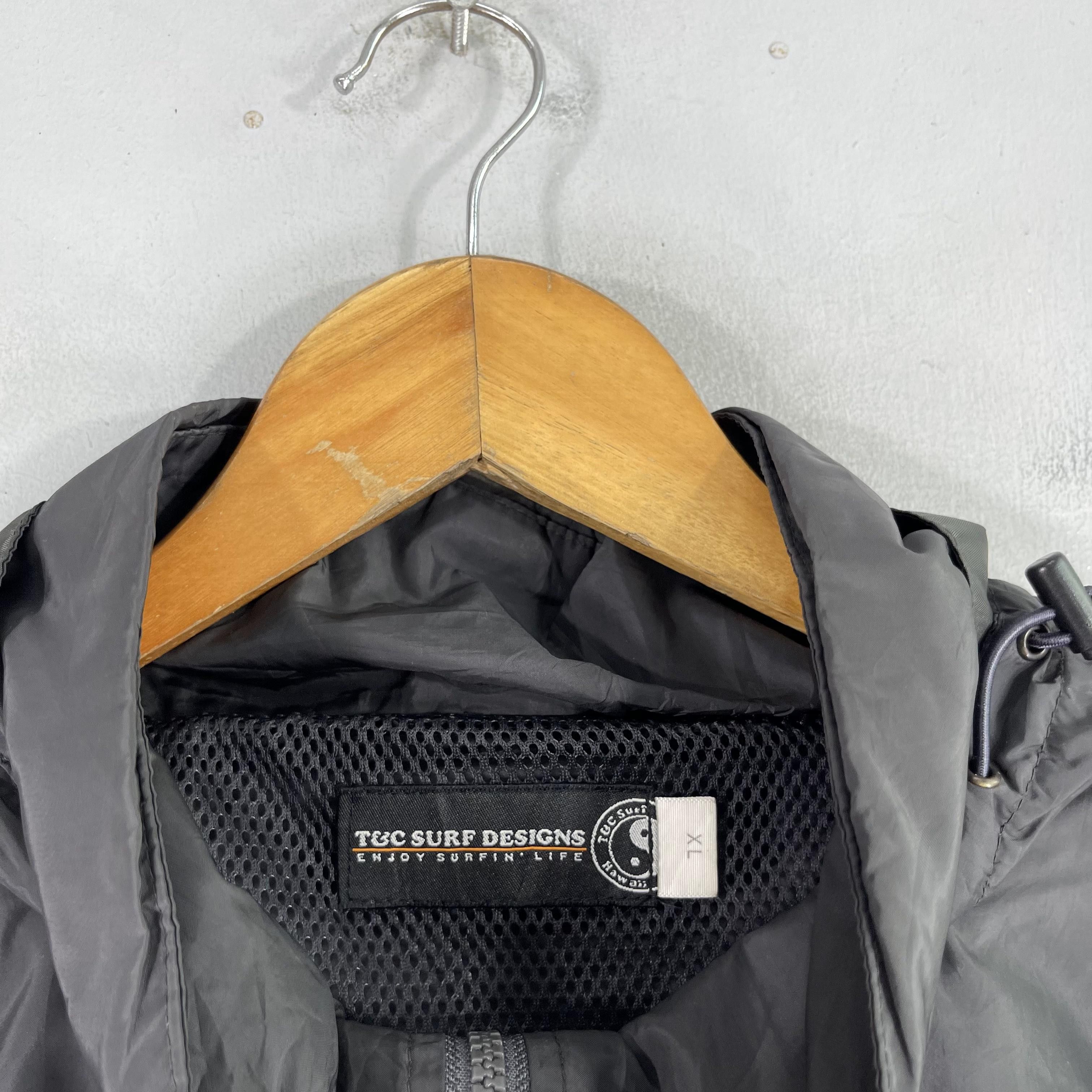 Vintage Vintage 1990s T&C Surf Back Hit Side Tape Windbreaker Size US XL / EU 56 / 4 - 8 Thumbnail