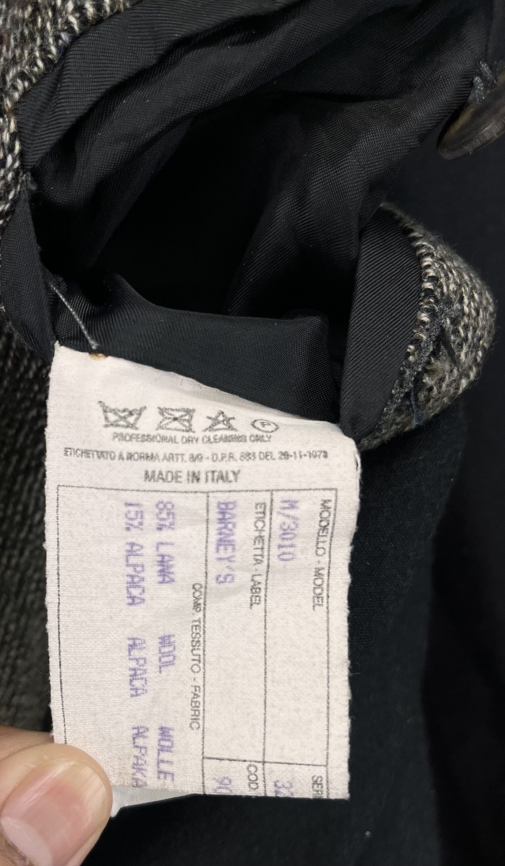Barneys New York Vintage Barneys New York Made in Italy Rare Wool Jacket Size US L / EU 52-54 / 3 - 8 Thumbnail
