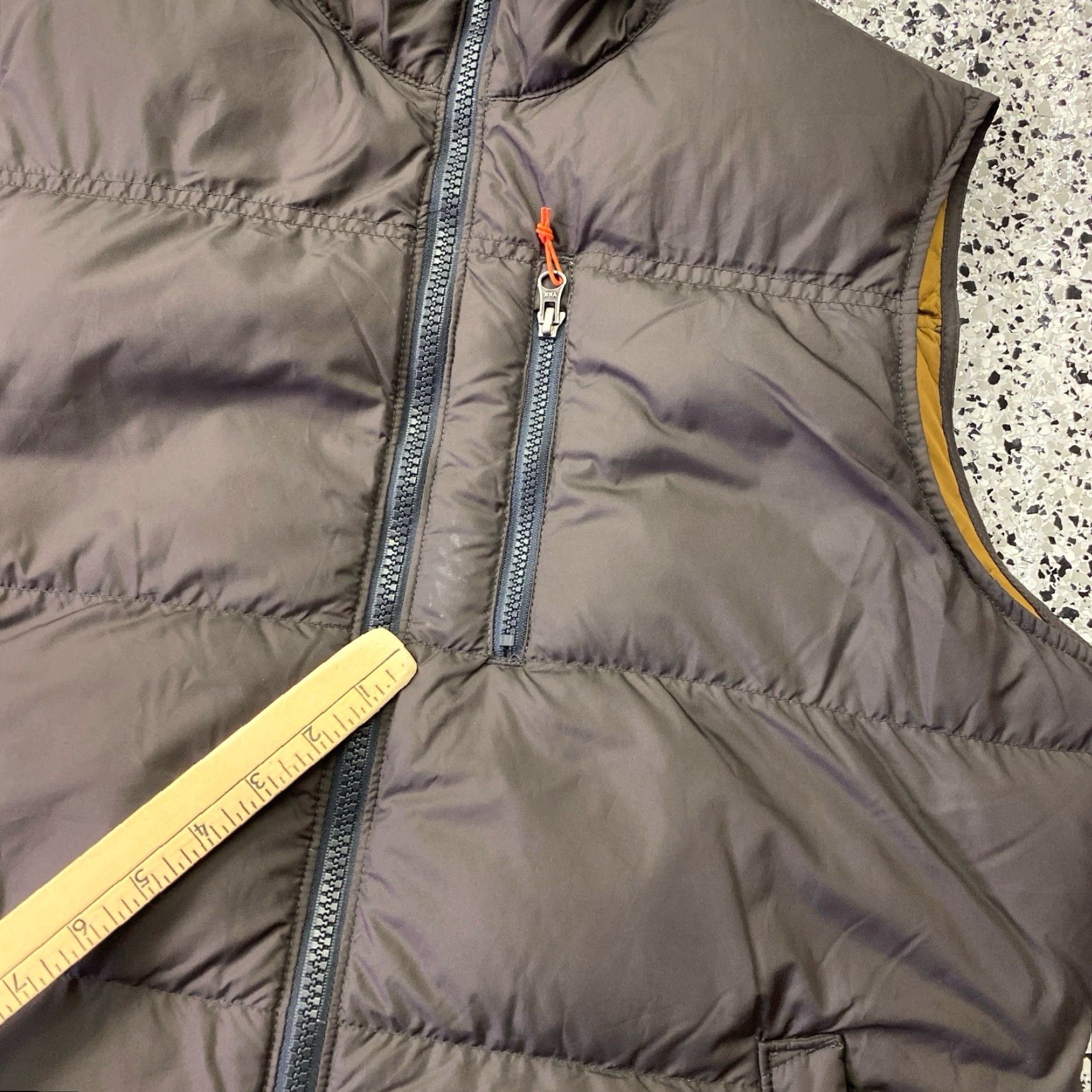 Vintage VINTAGE Woolrich Goose Down Puffer Vest Mens Medium Brown Size US M / EU 48-50 / 2 - 3 Thumbnail