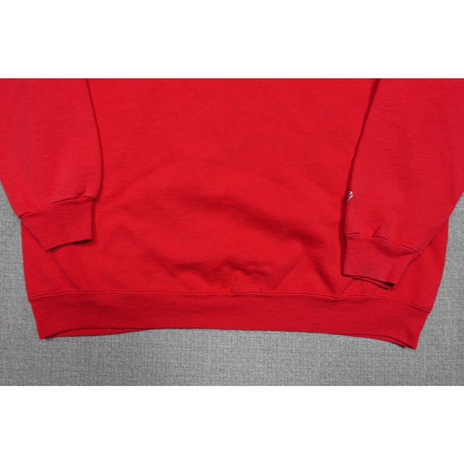 Champion VINTAGE Champion Sweater Mens L Red C Logo Crewneck Sweatshirt Front C Logo Wool? Size US L / EU 52-54 / 3 - 3 Thumbnail