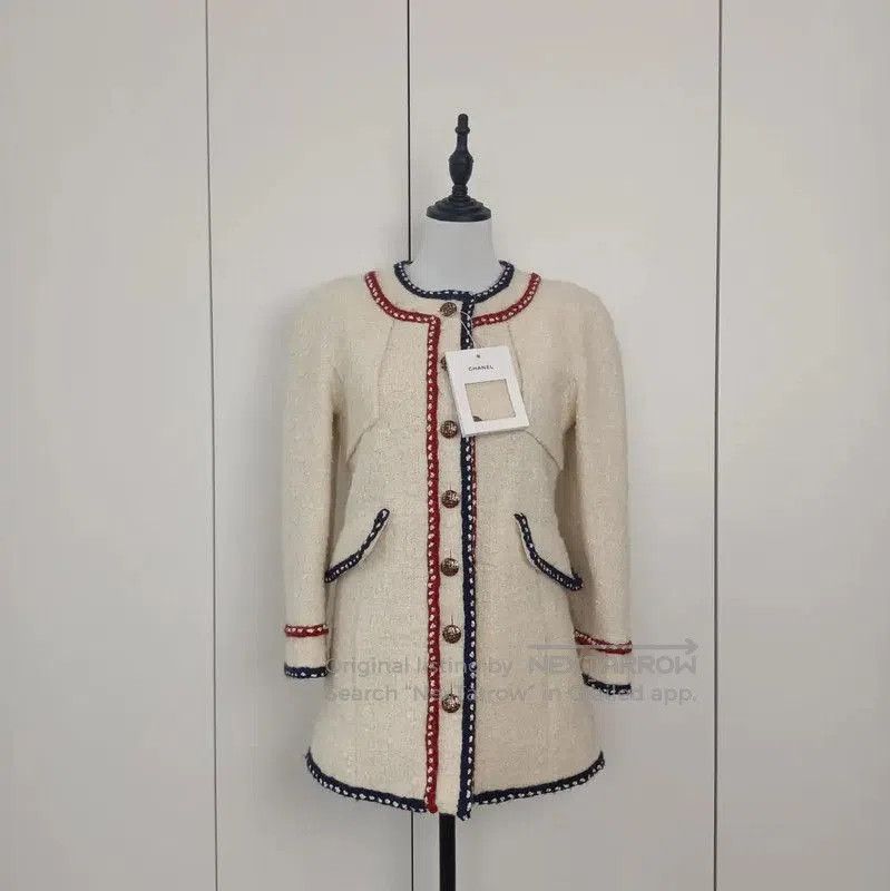 Chanel Chanel Winter Wool Blend Coat in Cream . Size S / US 4 / IT 40 - 1 Thumbnail