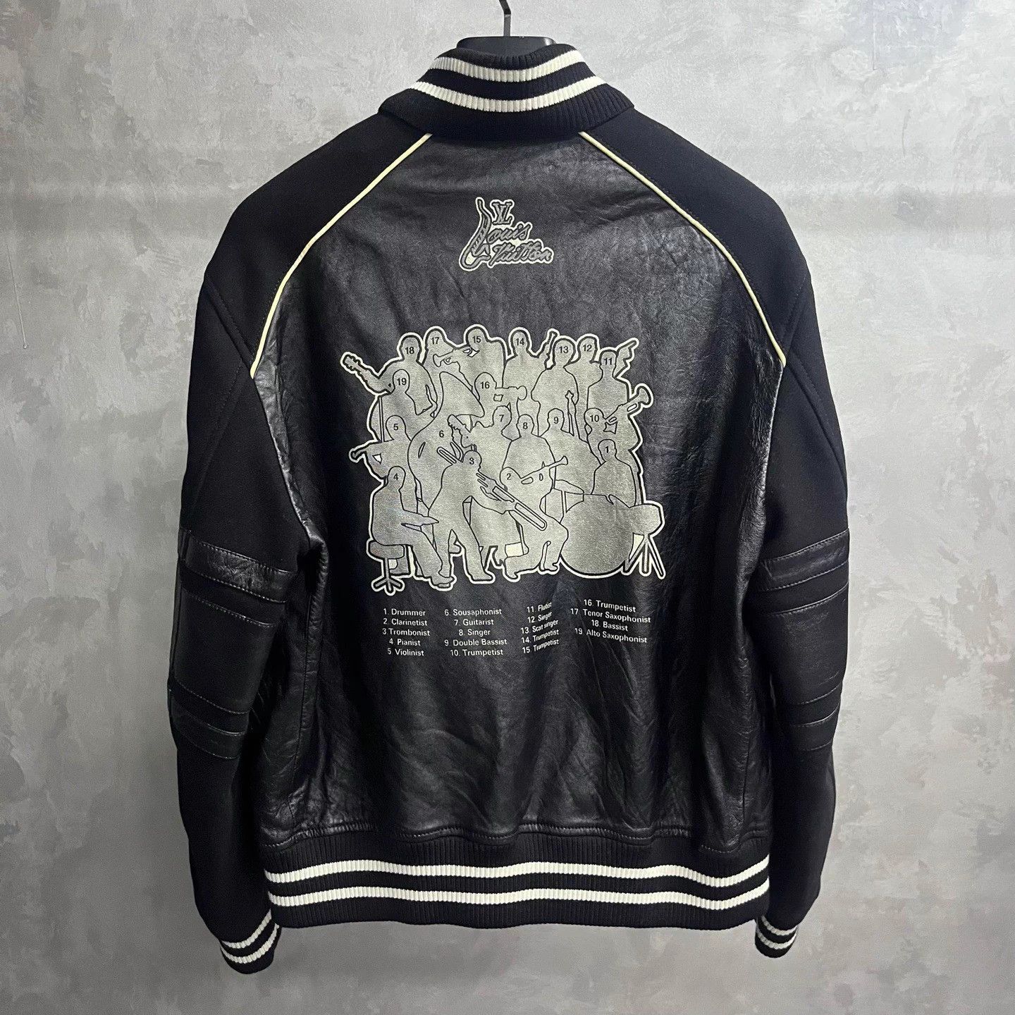 Louis Vuitton Louis Vuitton black striped long-sleeved jacketlogo patch Size US S / EU 44-46 / 1 - 2 Thumbnail